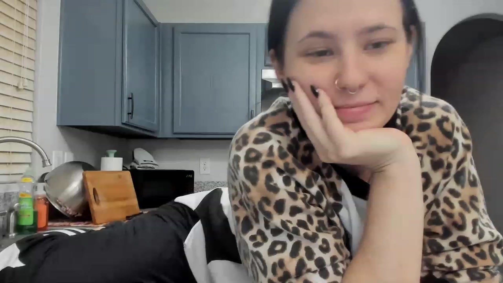 Gallery image thumbnail from Isabelle_Babe's myfreecams stream on, 12/09/2022, 04:06 image 5 of 20