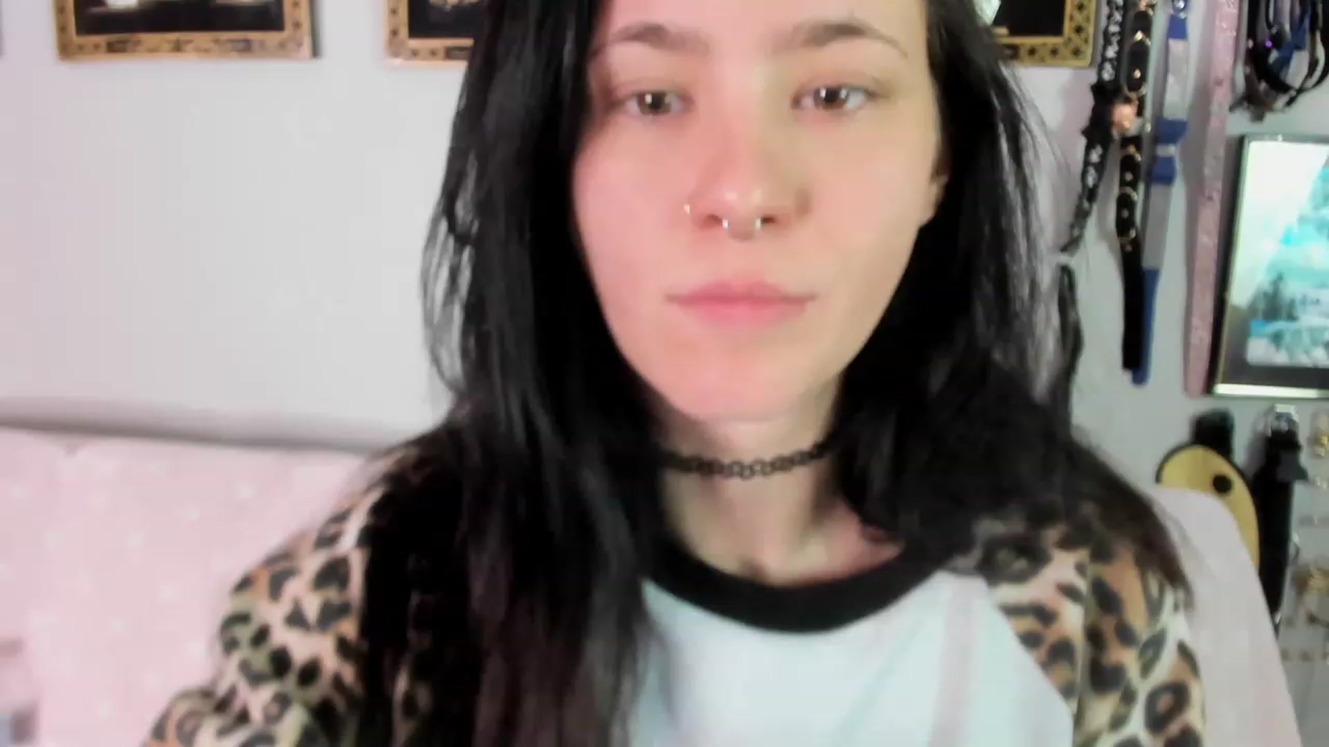 Gallery image thumbnail from Isabelle_Babe's myfreecams stream on, 12/09/2022, 04:06 image 19 of 20