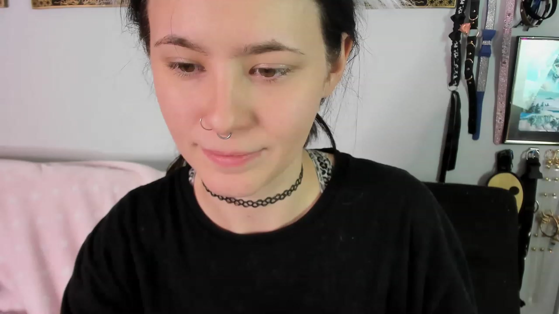 Gallery image thumbnail from Isabelle_Babe's myfreecams stream on, 12/11/2022, 04:27 image 8 of 20