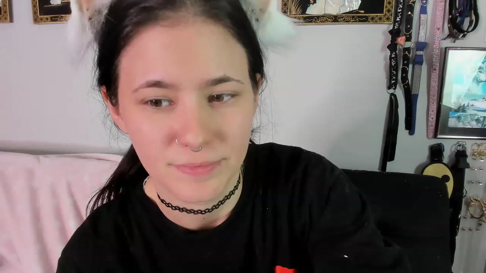 Gallery image thumbnail from Isabelle_Babe's myfreecams stream on, 12/11/2022, 04:27 image 10 of 20