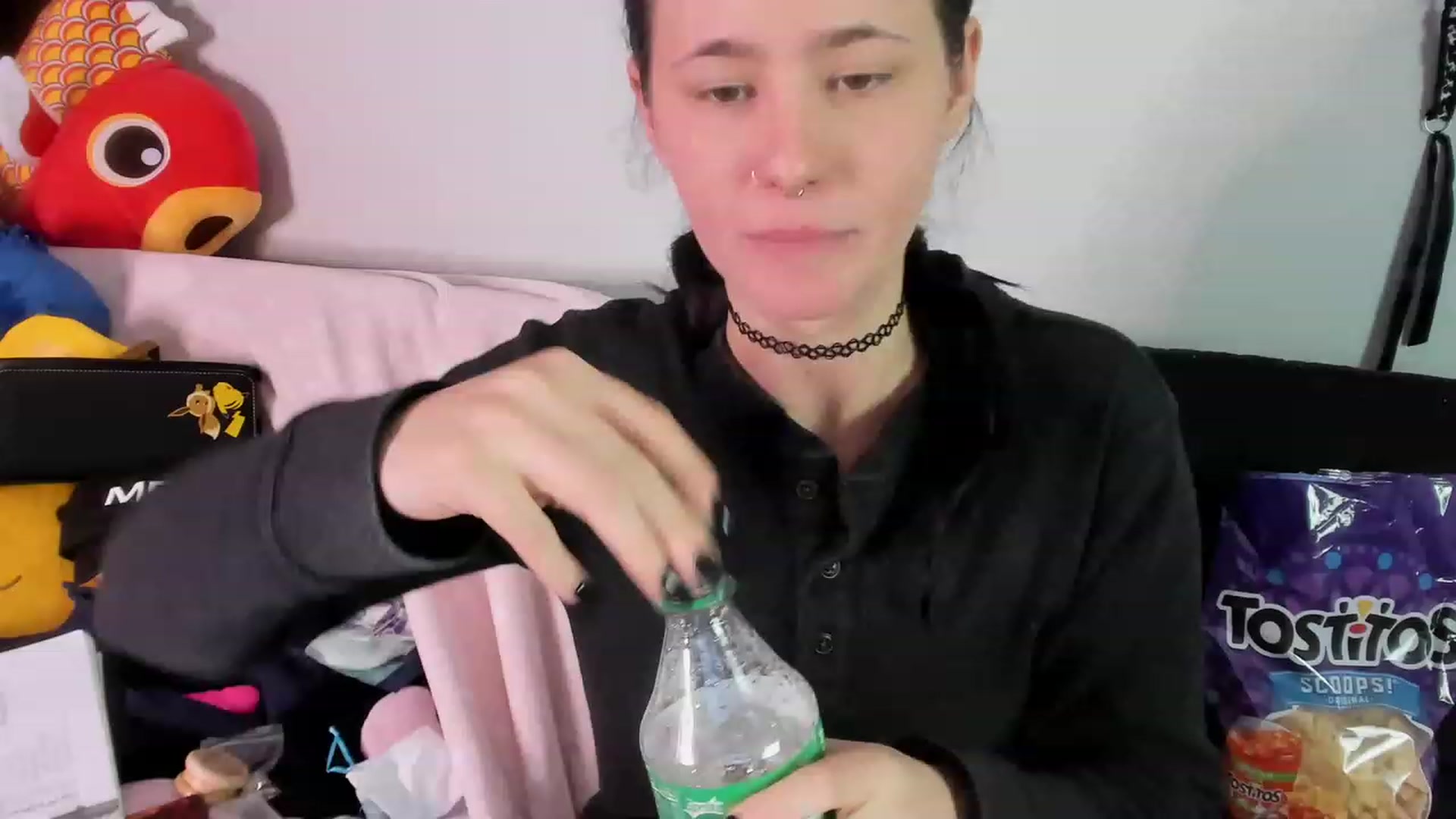 Gallery image thumbnail from Isabelle_Babe's myfreecams stream on, 12/12/2022, 05:13 image 18 of 20