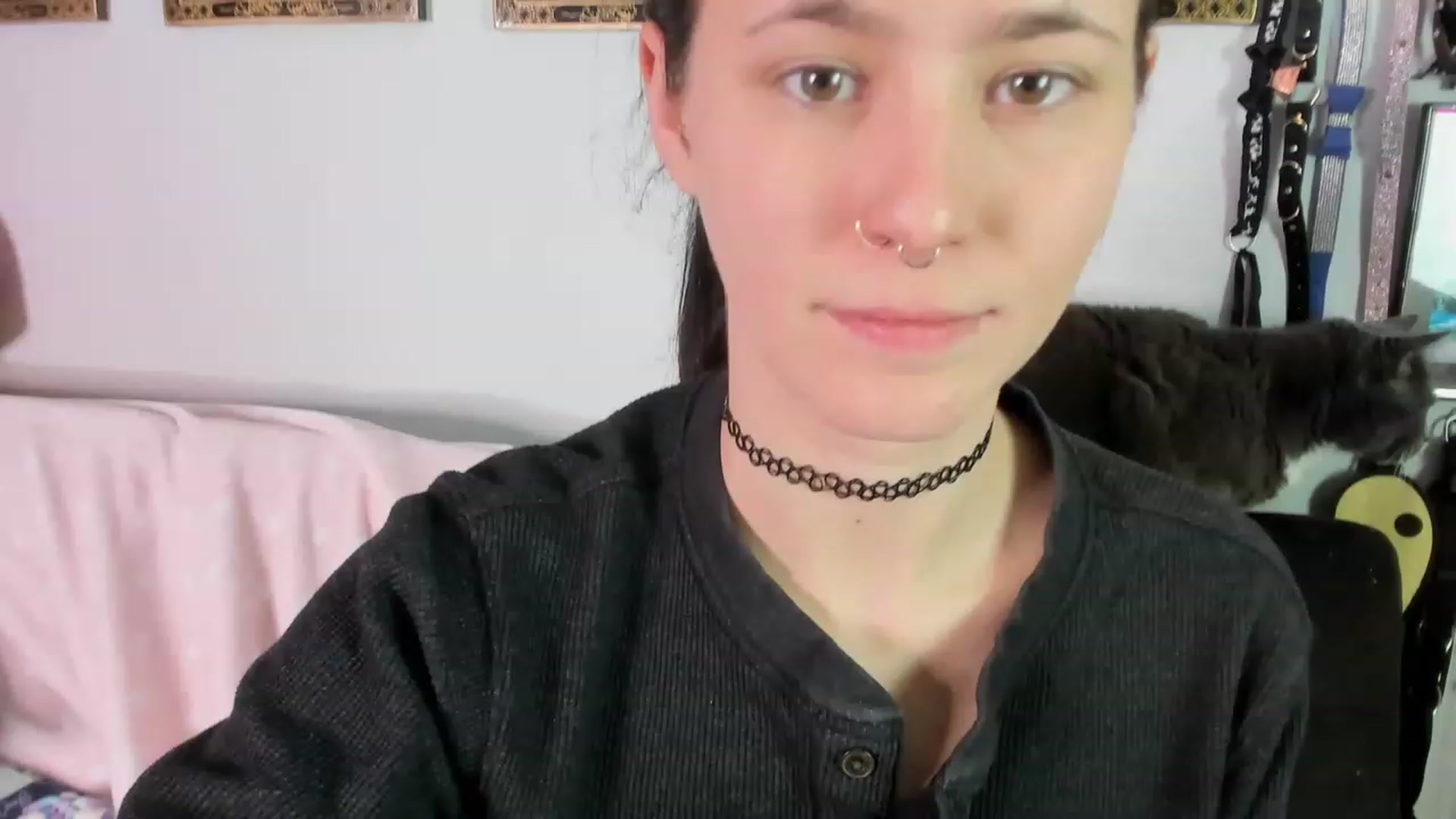 Gallery image thumbnail from Isabelle_Babe's myfreecams stream on, 12/12/2022, 05:13 image 4 of 20