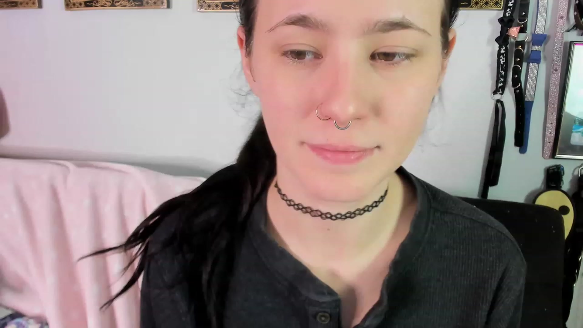 Gallery image thumbnail from Isabelle_Babe's myfreecams stream on, 12/12/2022, 05:13 image 3 of 20