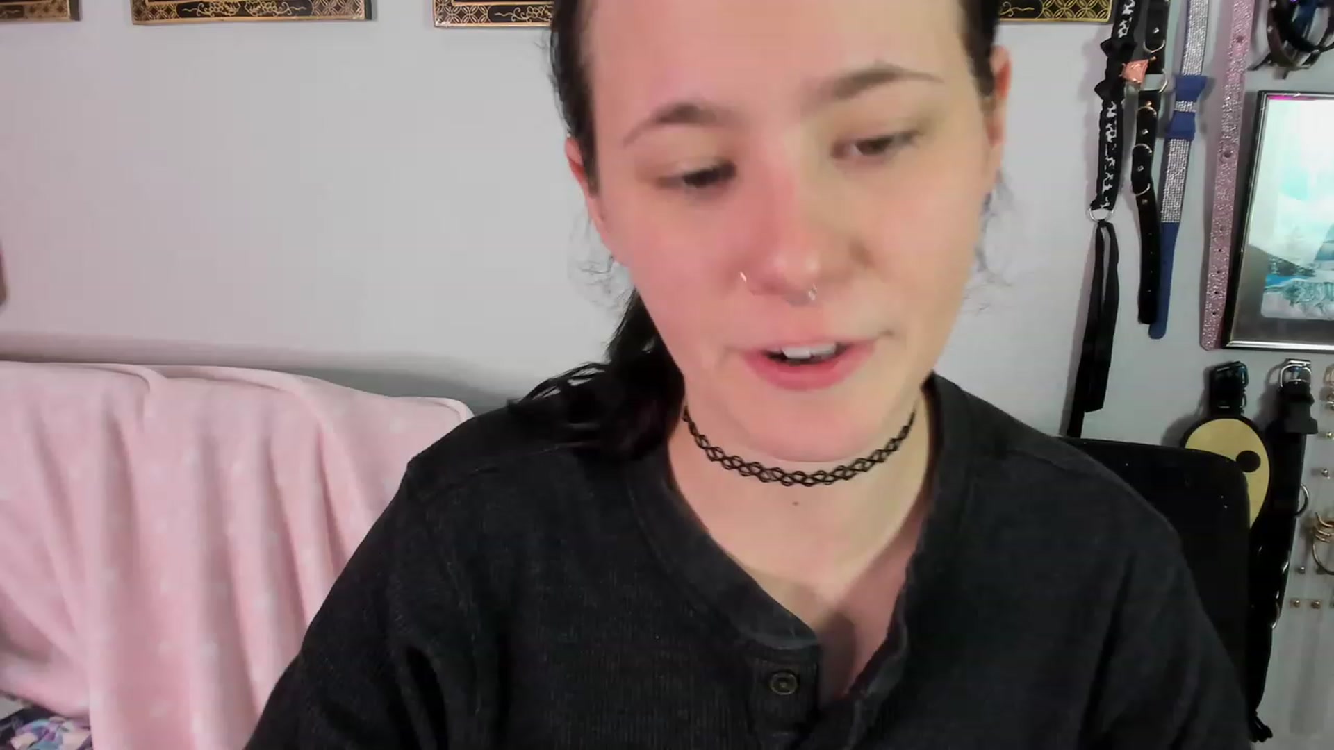 Gallery image thumbnail from Isabelle_Babe's myfreecams stream on, 12/12/2022, 05:13 image 1 of 20