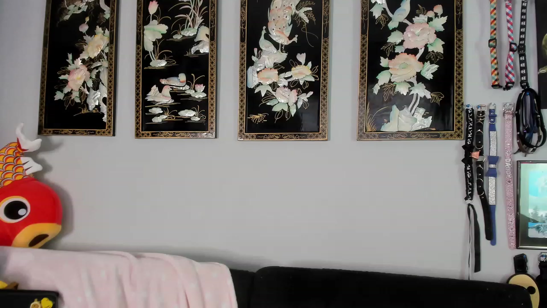 Gallery image thumbnail from Isabelle_Babe's myfreecams stream on, 12/12/2022, 20:32 image 12 of 20