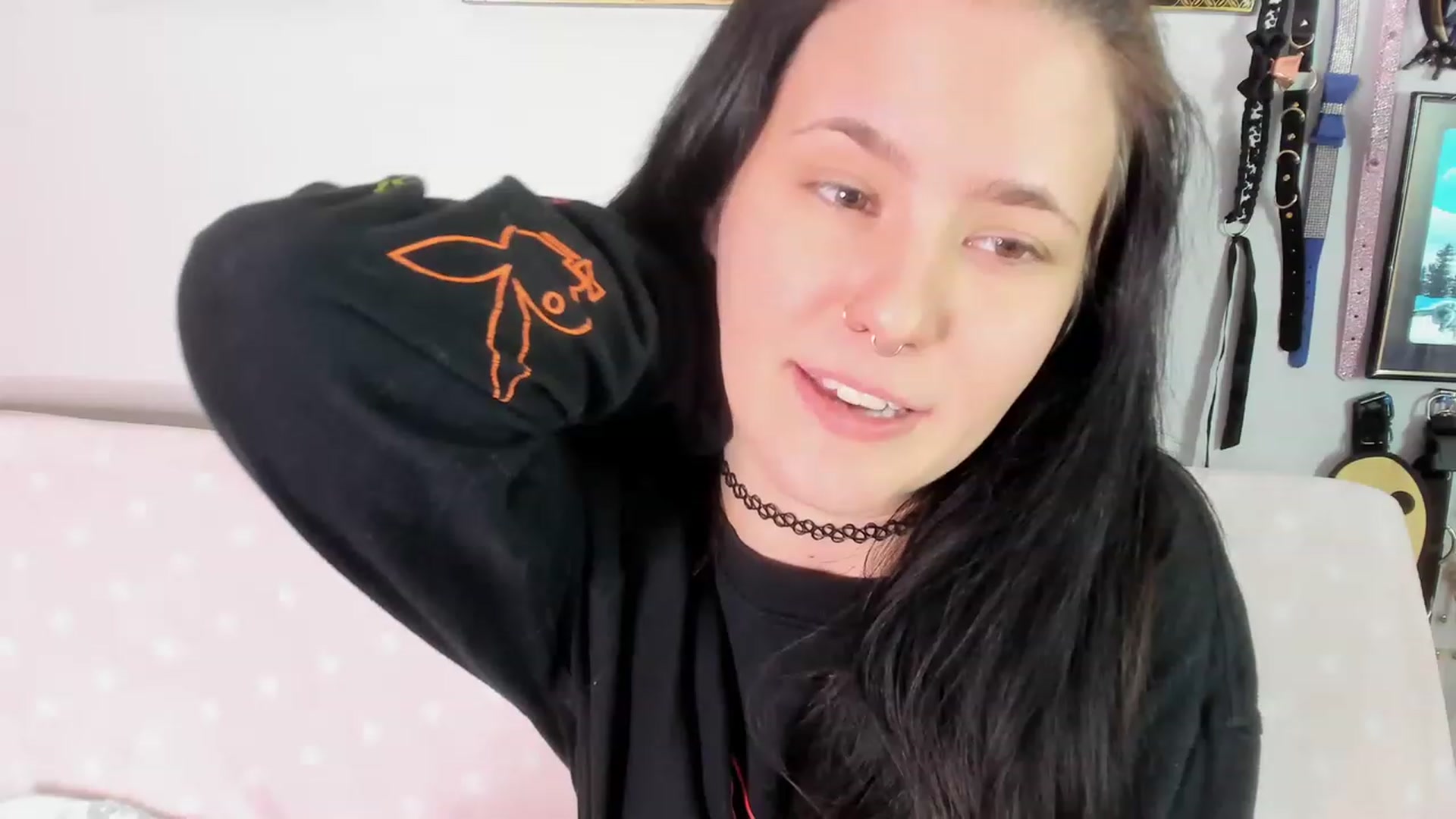 Gallery image thumbnail from Isabelle_Babe's myfreecams stream on, 12/15/2022, 07:32 image 18 of 20