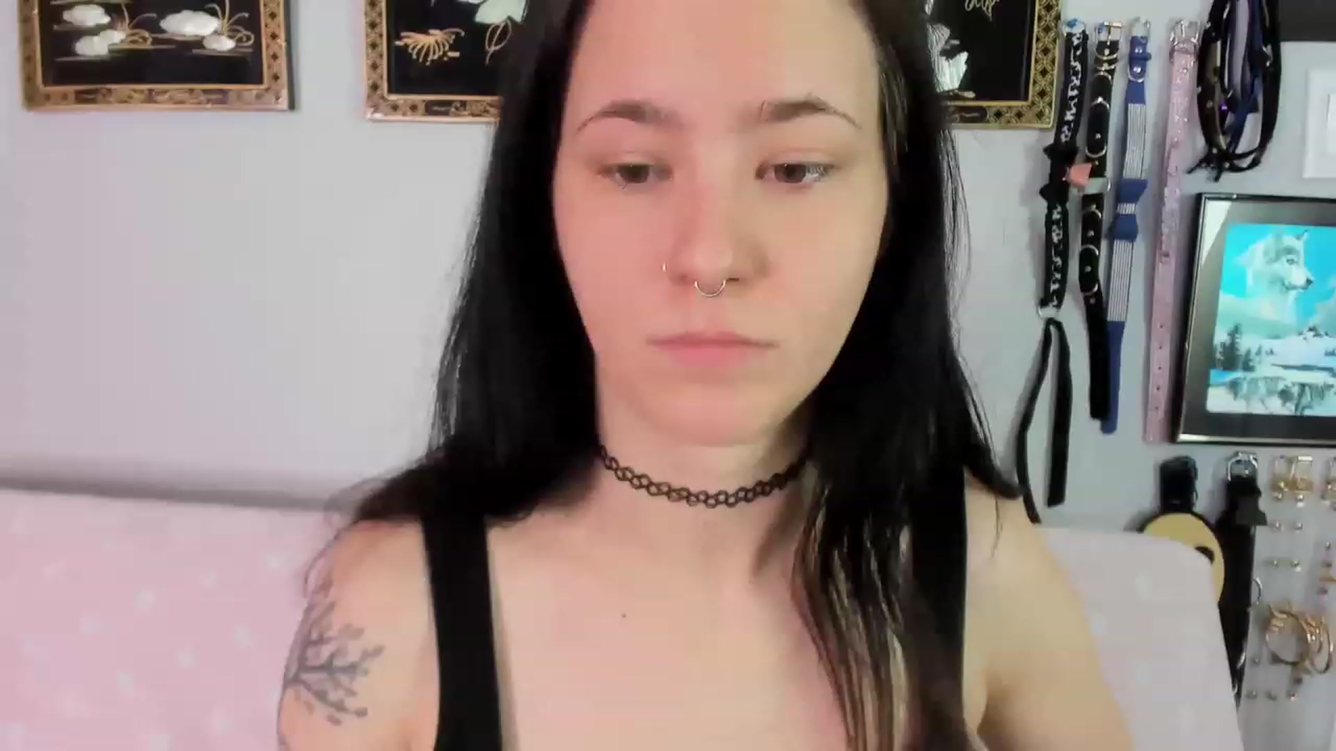 Gallery image thumbnail from Isabelle_Babe's myfreecams stream on, 12/15/2022, 19:46 image 8 of 20