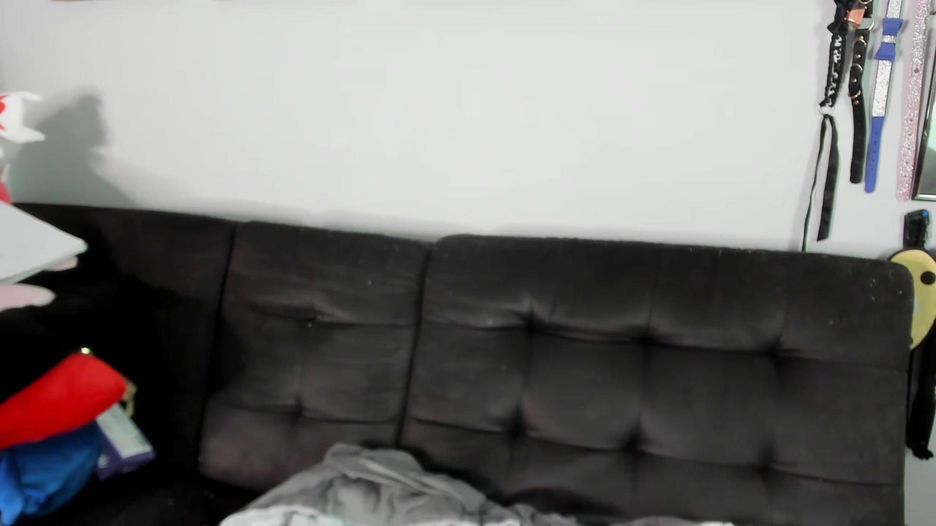 Gallery image thumbnail from Isabelle_Babe's myfreecams stream on, 12/18/2022, 13:05 image 10 of 20