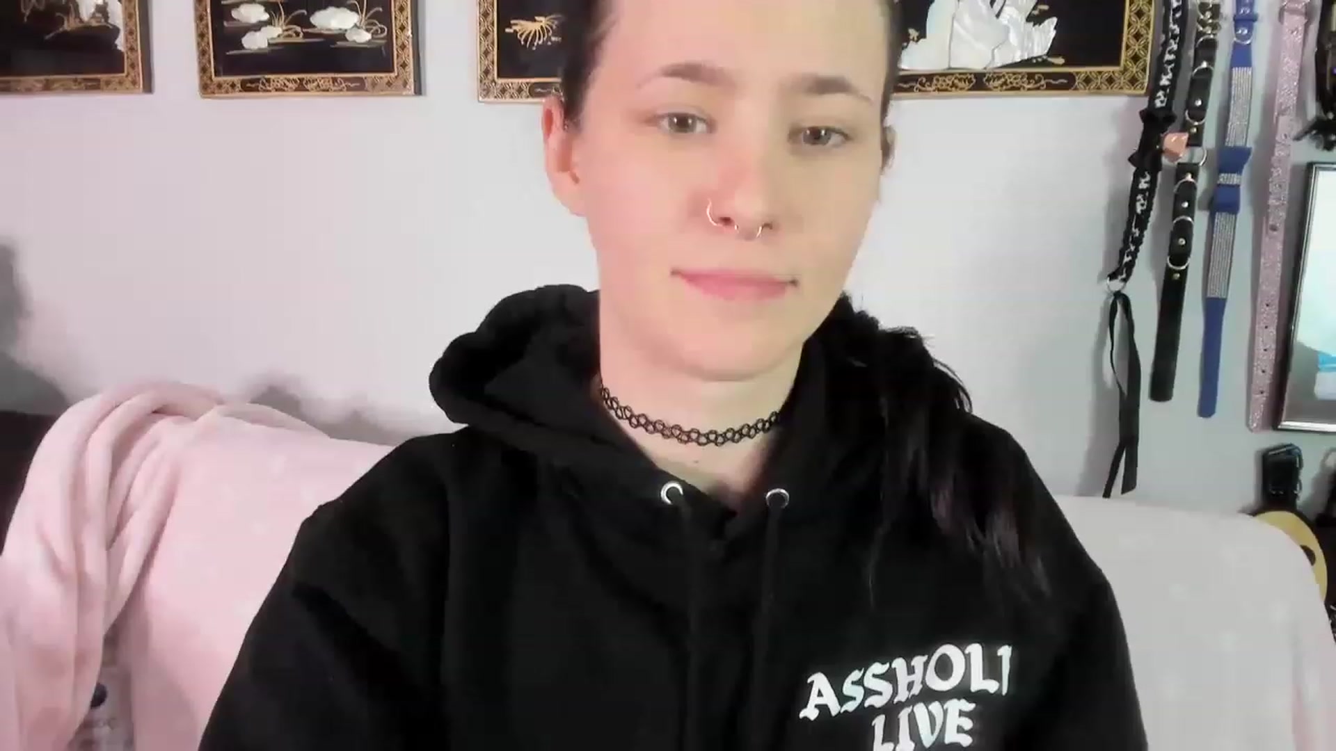 Gallery image thumbnail from Isabelle_Babe's myfreecams stream on, 12/20/2022, 08:03 image 17 of 20