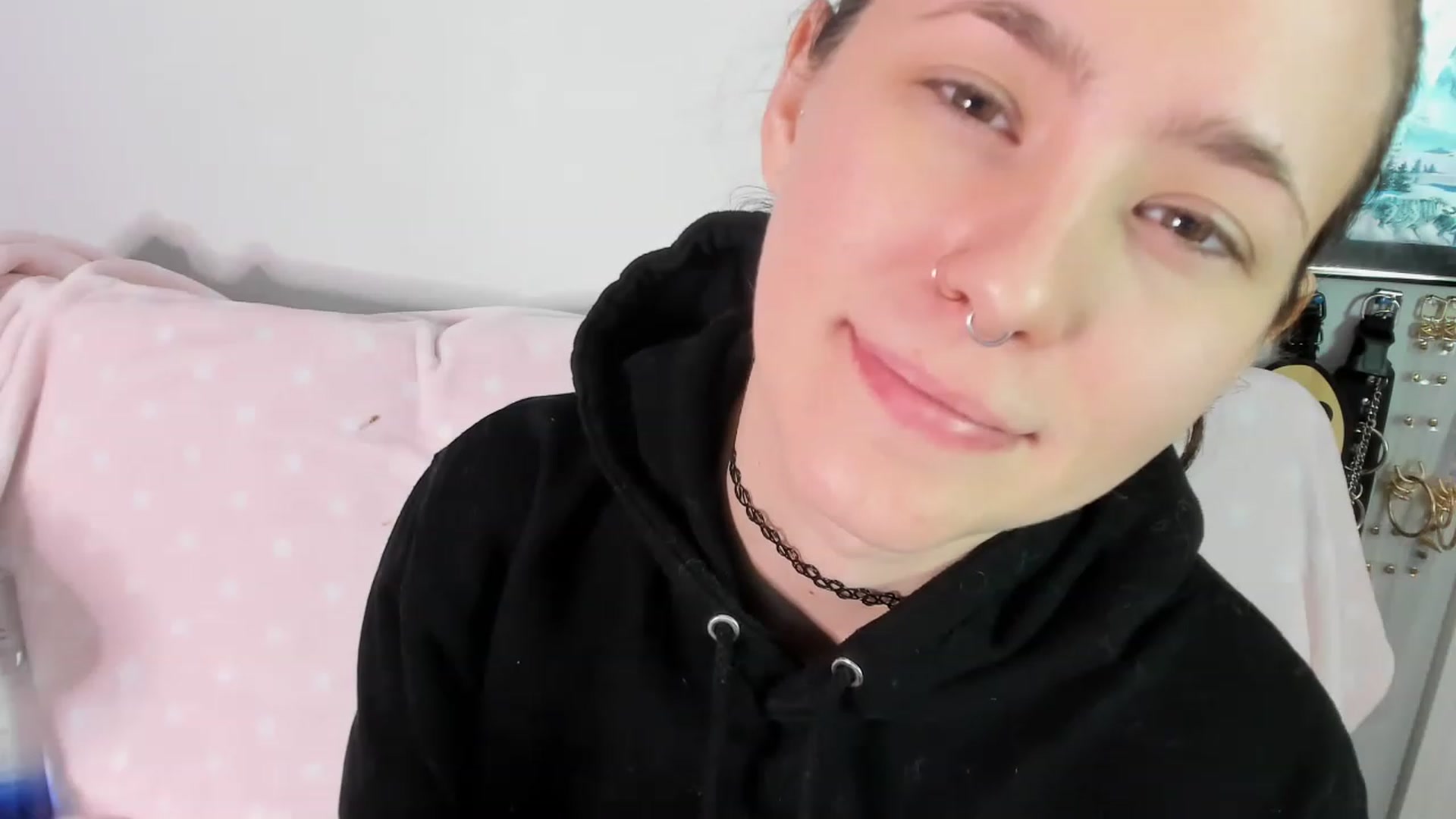 Gallery image thumbnail from Isabelle_Babe's myfreecams stream on, 12/20/2022, 08:03 image 12 of 20