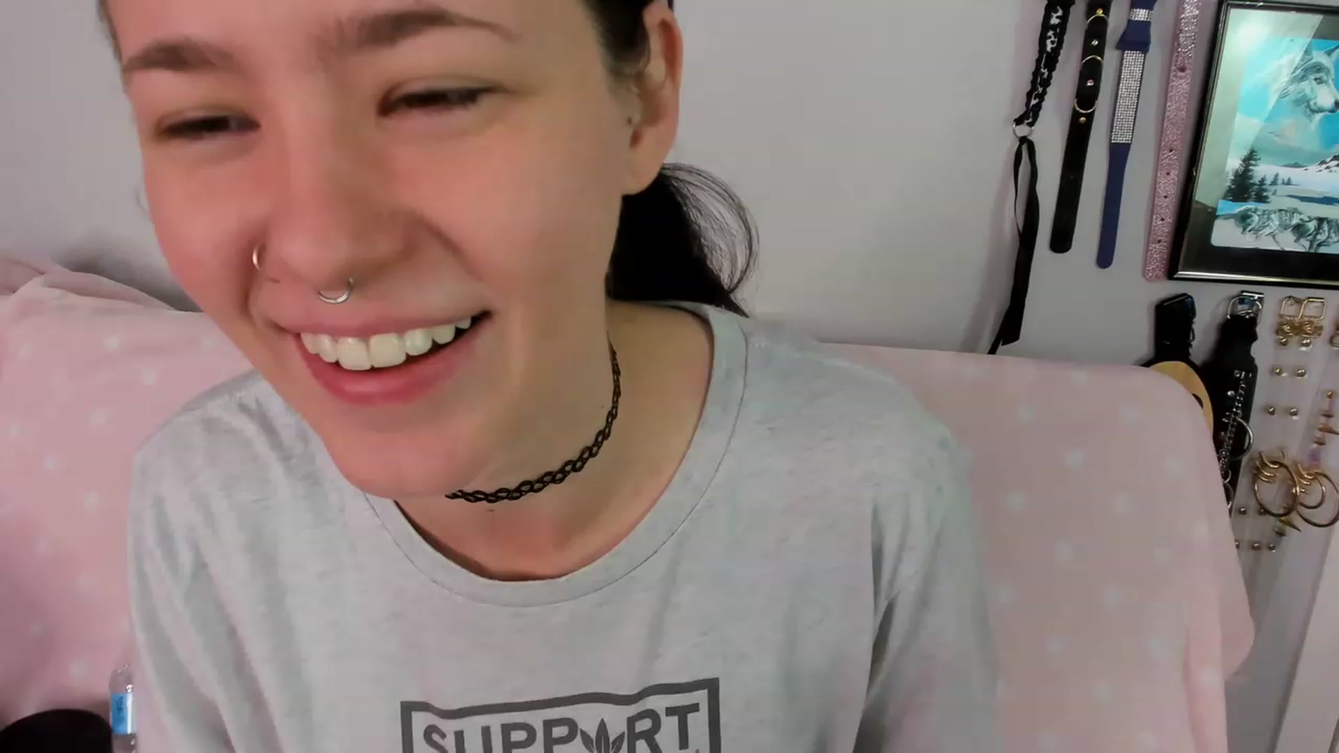 Gallery image thumbnail from Isabelle_Babe's myfreecams stream on, 12/20/2022, 21:23 image 1 of 20
