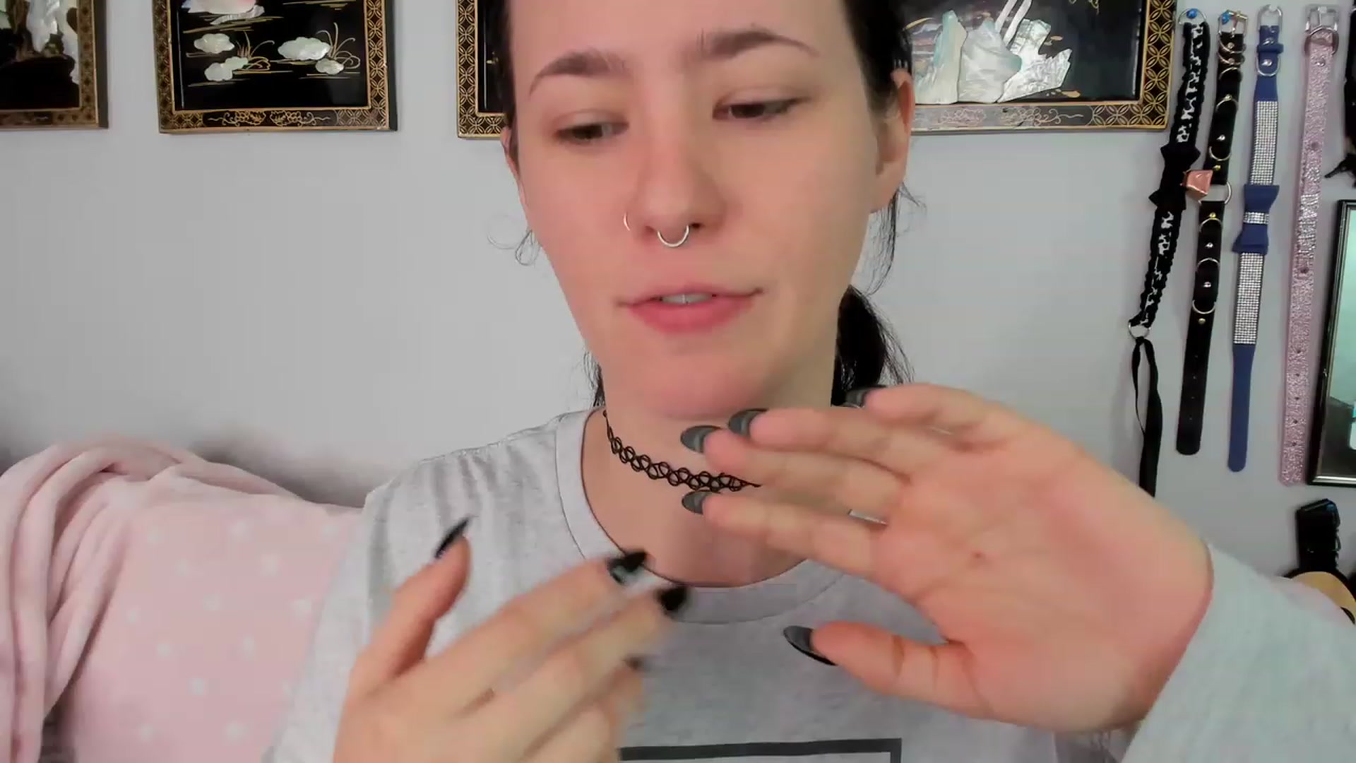 Gallery image thumbnail from Isabelle_Babe's myfreecams stream on, 12/20/2022, 21:23 image 11 of 20