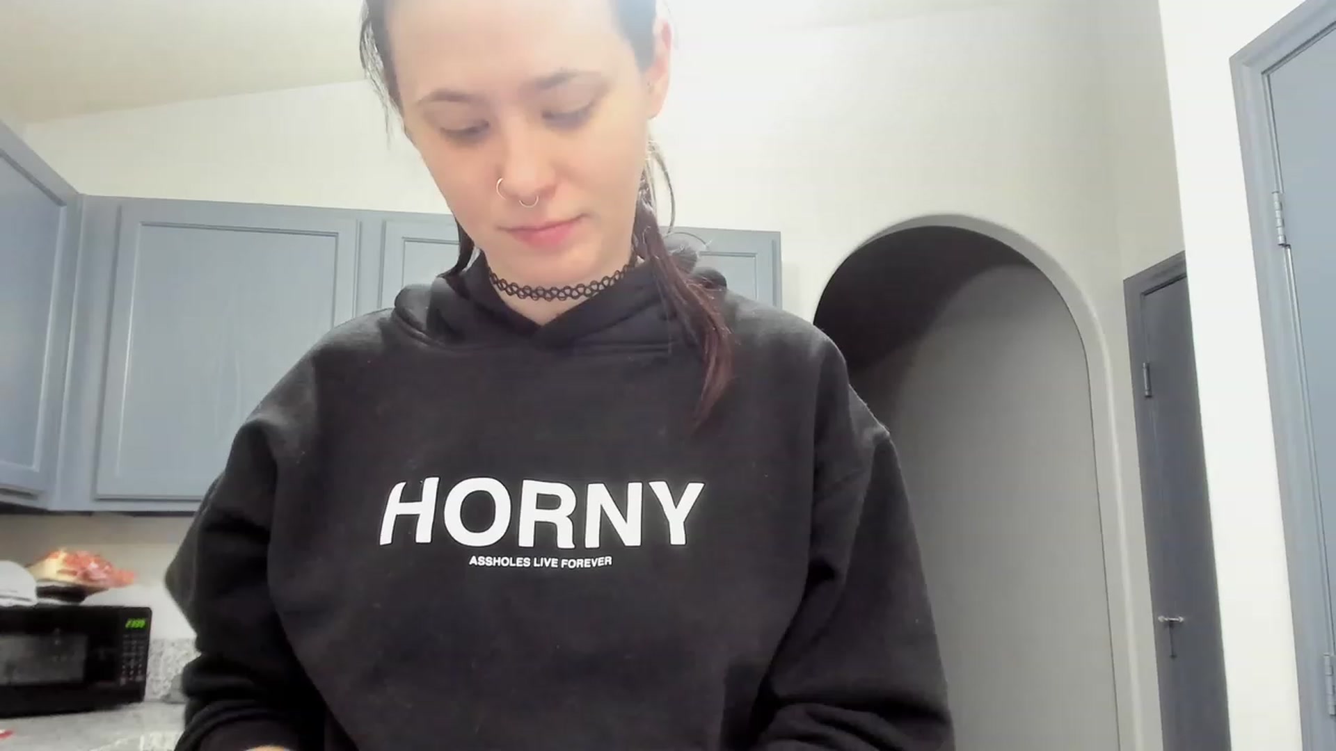 Gallery image thumbnail from Isabelle_Babe's myfreecams stream on, 12/21/2022, 03:50 image 4 of 20
