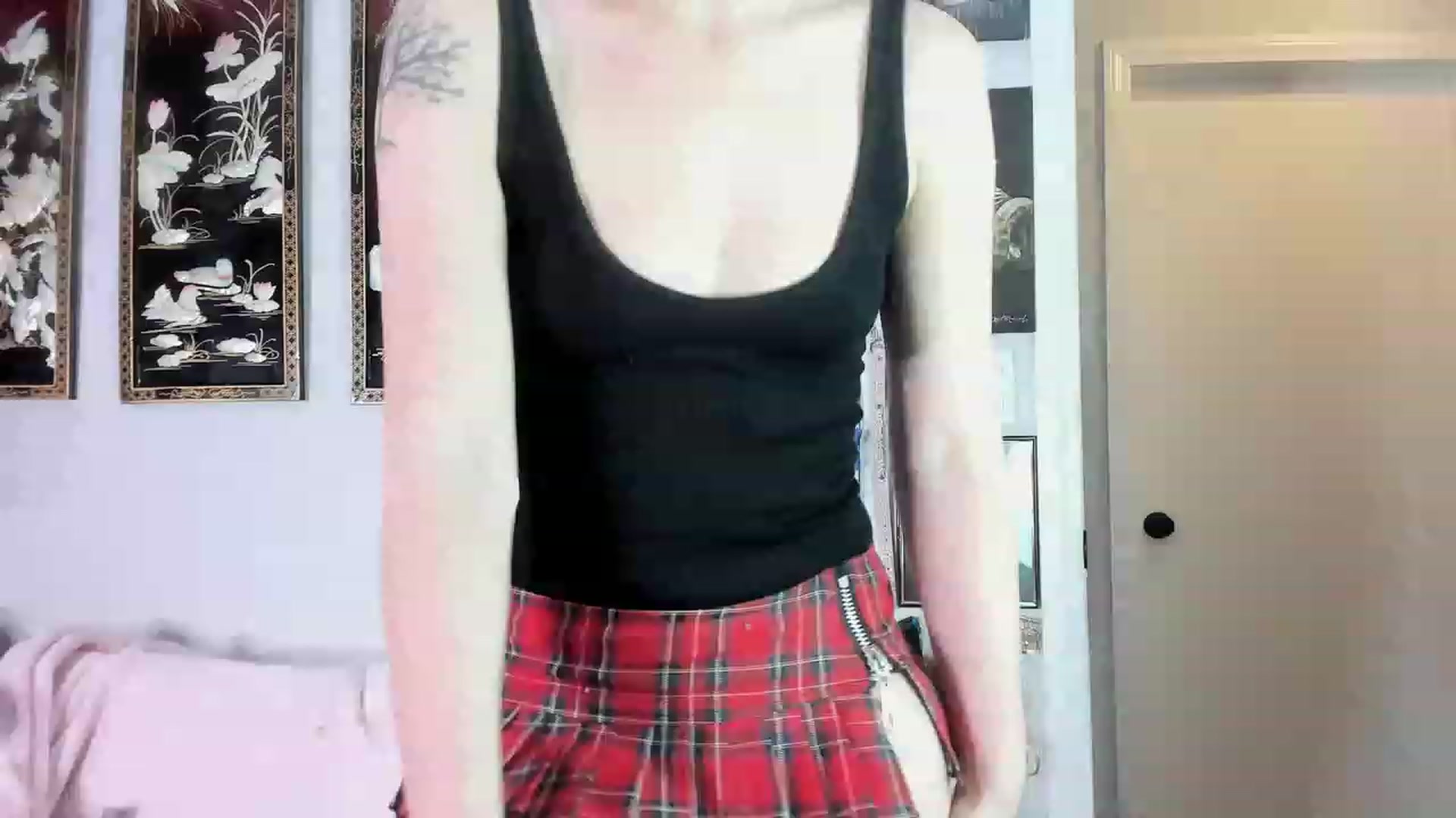Gallery image thumbnail from Isabelle_Babe's myfreecams stream on, 12/21/2022, 03:50 image 8 of 20