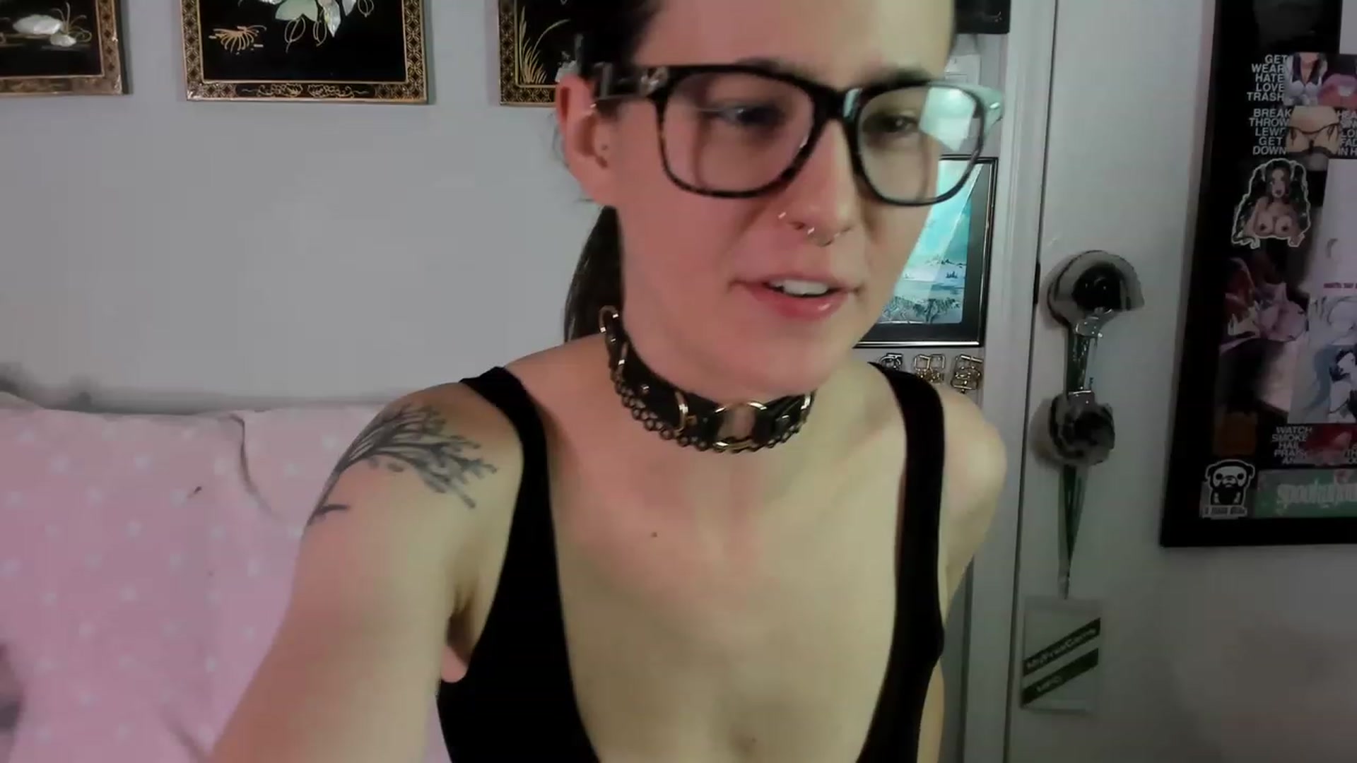 Gallery image thumbnail from Isabelle_Babe's myfreecams stream on, 12/21/2022, 03:50 image 19 of 20