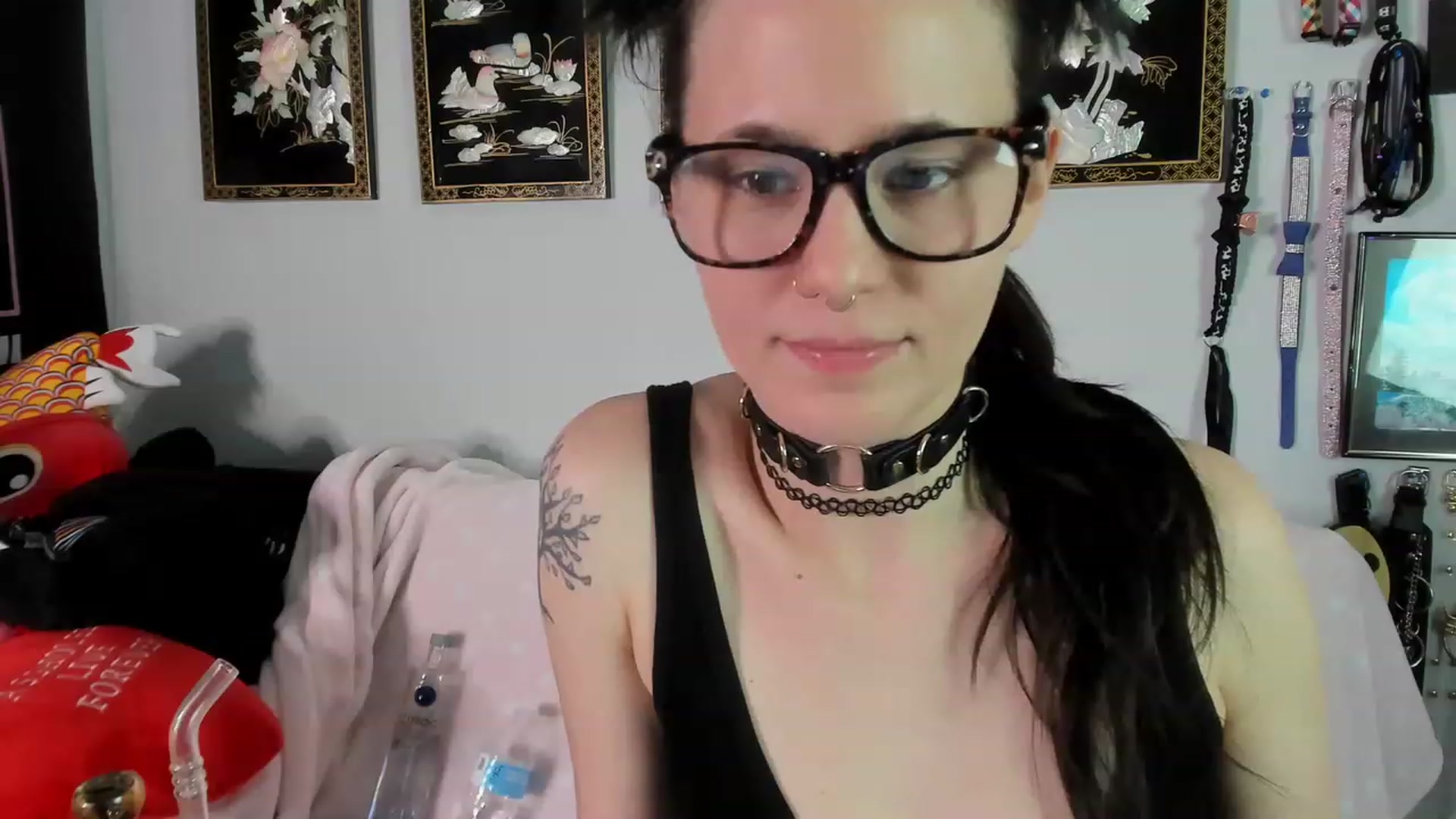 Gallery image thumbnail from Isabelle_Babe's myfreecams stream on, 12/21/2022, 03:50 image 17 of 20