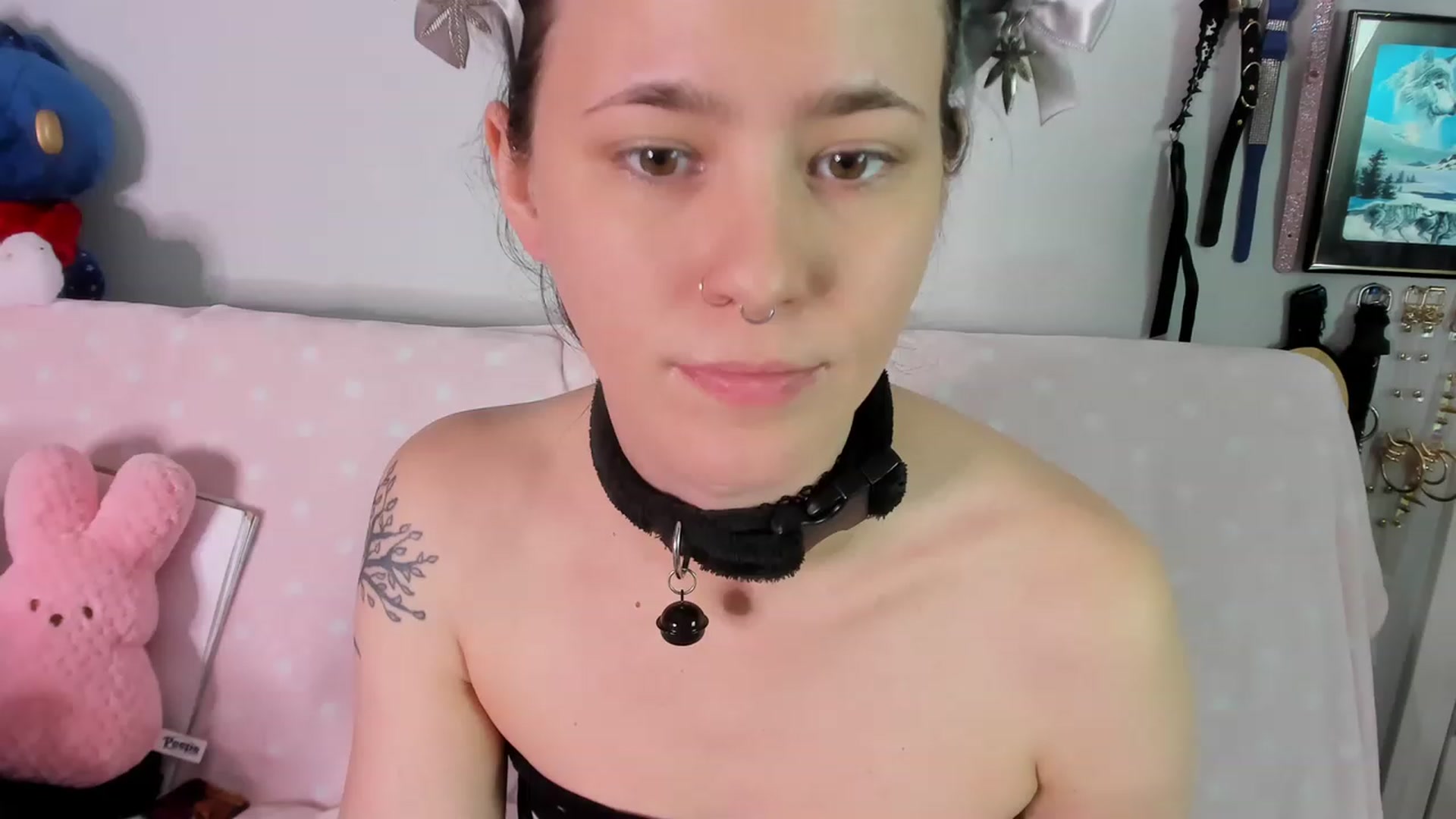 Gallery image thumbnail from Isabelle_Babe's myfreecams stream on, 12/22/2022, 07:56 image 4 of 20