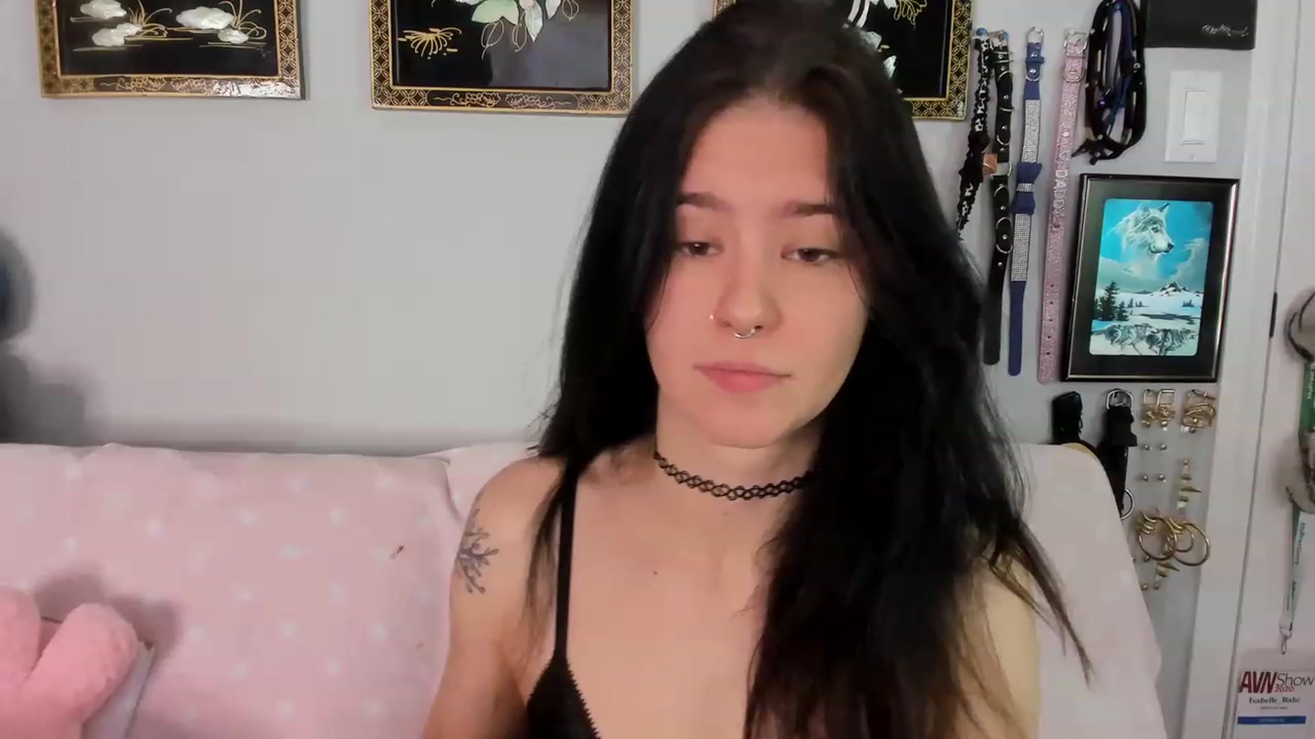 Gallery image thumbnail from Isabelle_Babe's myfreecams stream on, 12/22/2022, 20:58 image 3 of 20