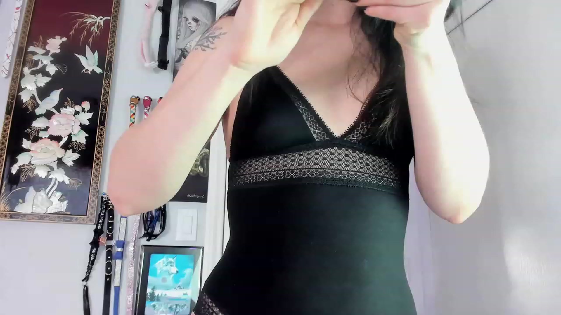 Gallery image thumbnail from Isabelle_Babe's myfreecams stream on, 12/22/2022, 20:58 image 1 of 20