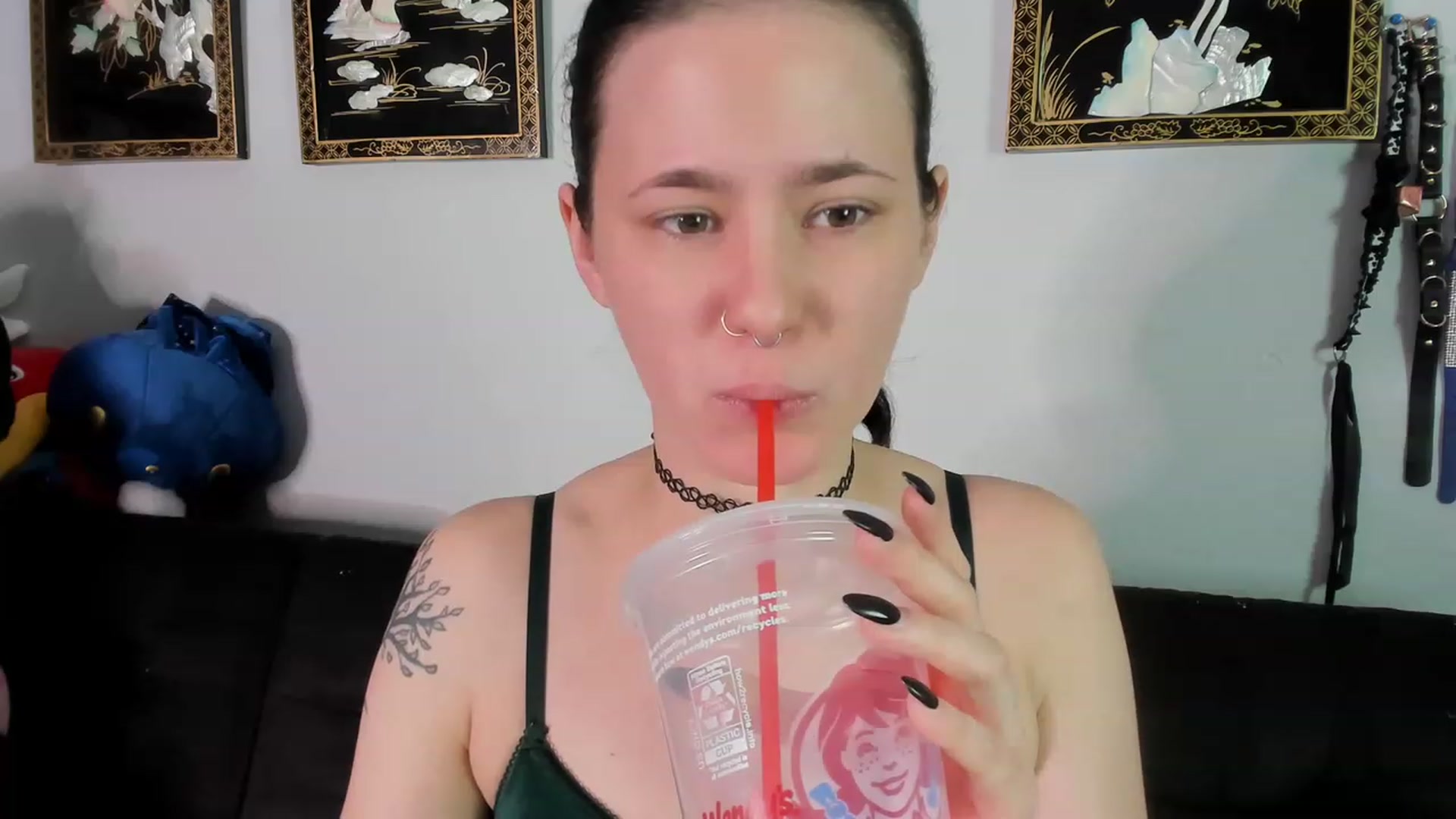 Gallery image thumbnail from Isabelle_Babe's myfreecams stream on, 12/25/2022, 05:45 image 14 of 20