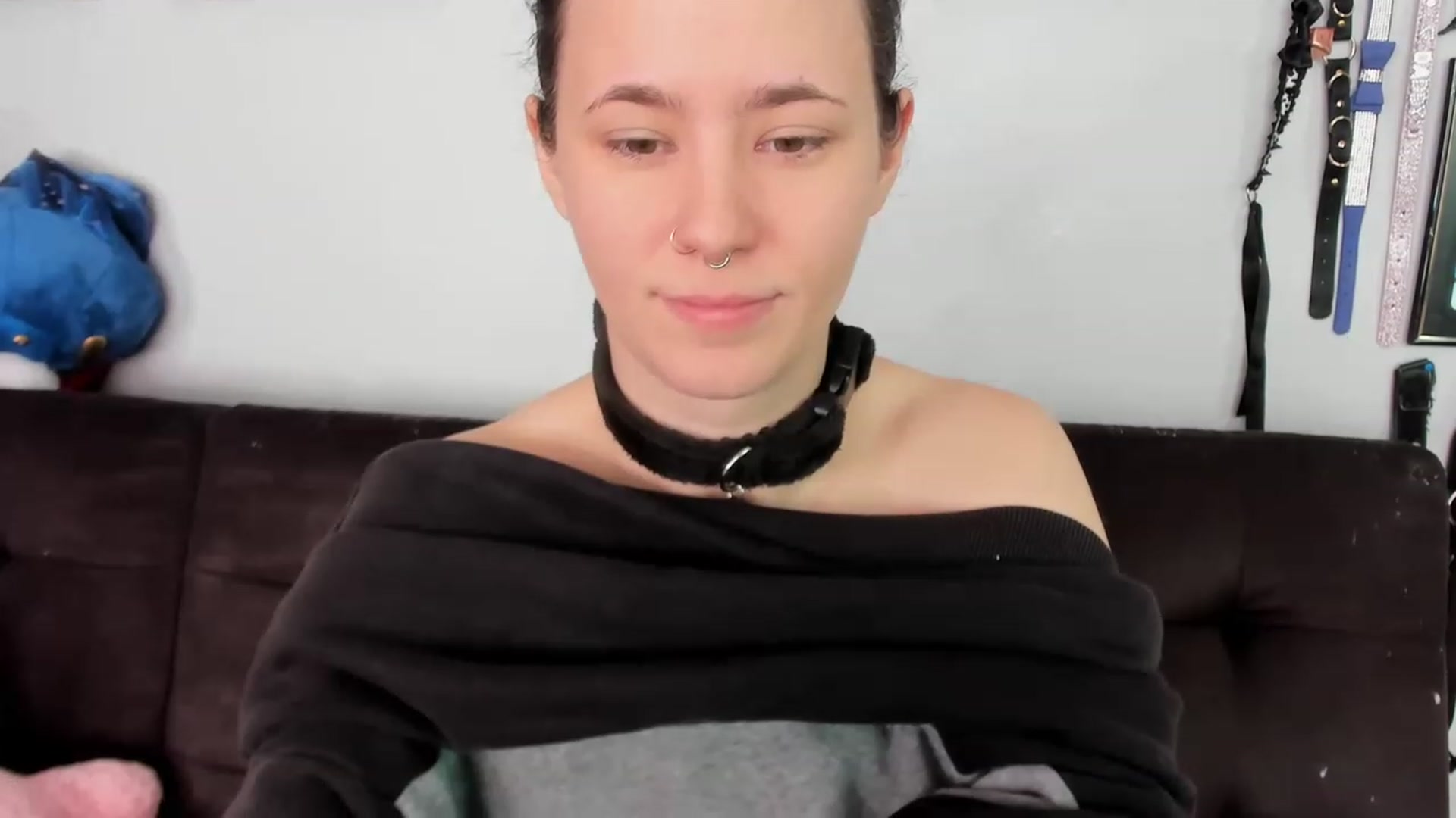 Gallery image thumbnail from Isabelle_Babe's myfreecams stream on, 12/25/2022, 22:24 image 15 of 20