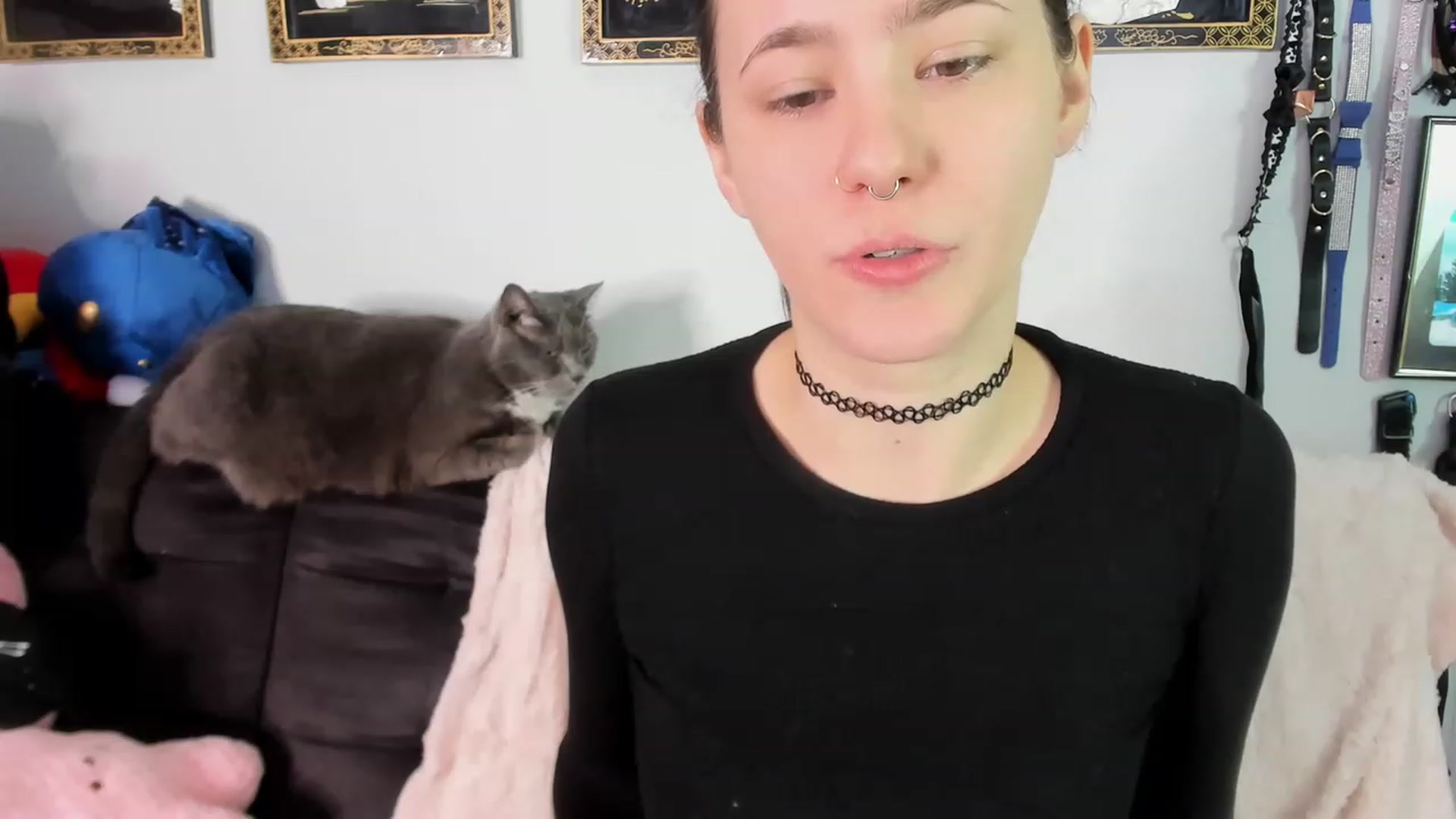 Gallery image thumbnail from Isabelle_Babe's myfreecams stream on, 12/25/2022, 22:24 image 3 of 20