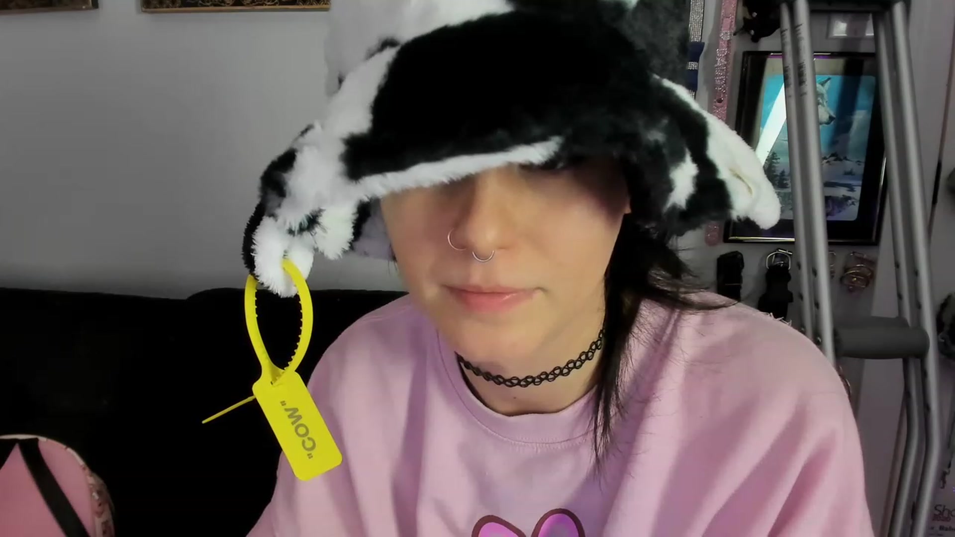 Gallery image thumbnail from Isabelle_Babe's myfreecams stream on, 12/28/2022, 02:10 image 10 of 20