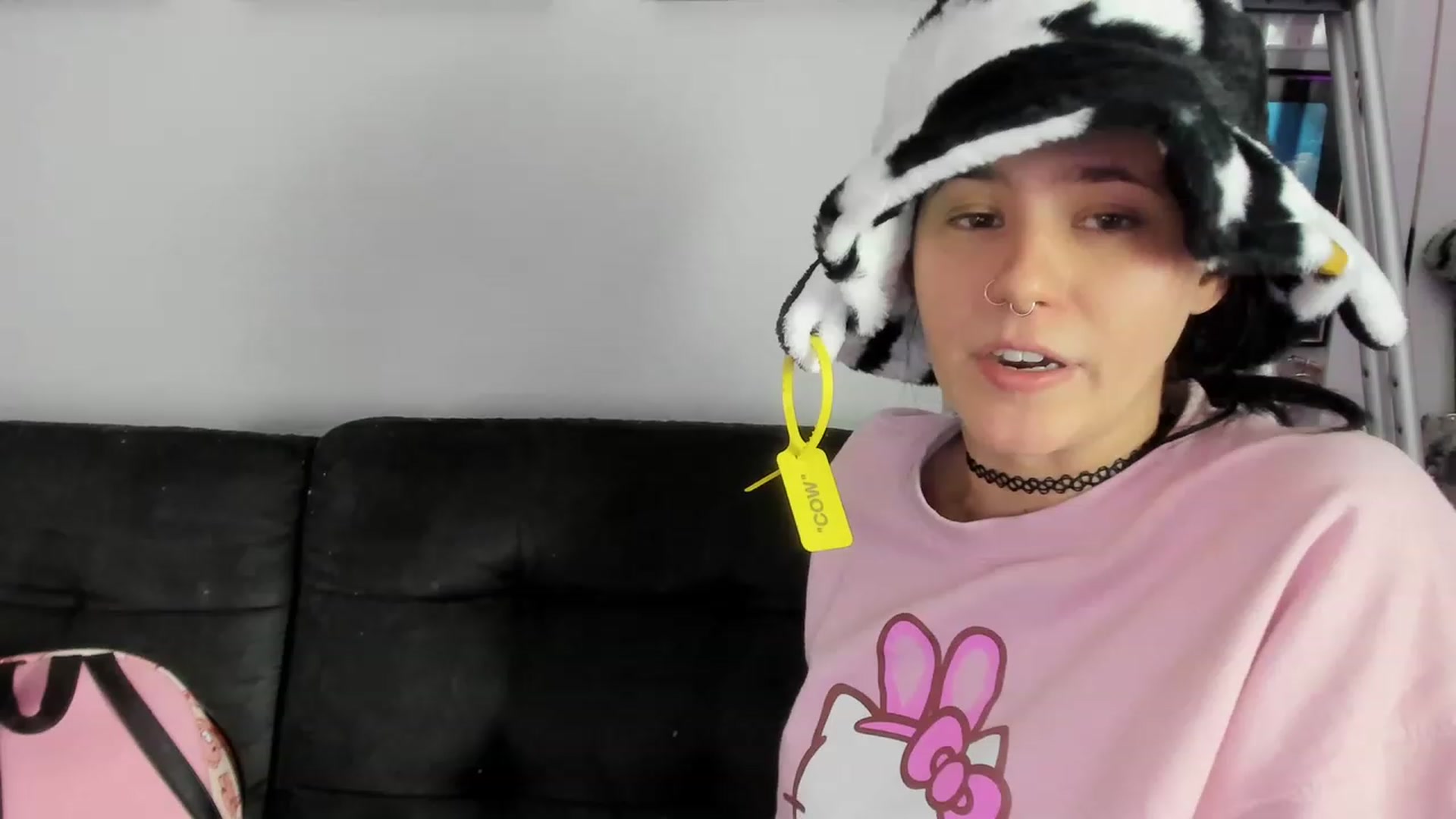 Gallery image thumbnail from Isabelle_Babe's myfreecams stream on, 12/28/2022, 02:10 image 20 of 20