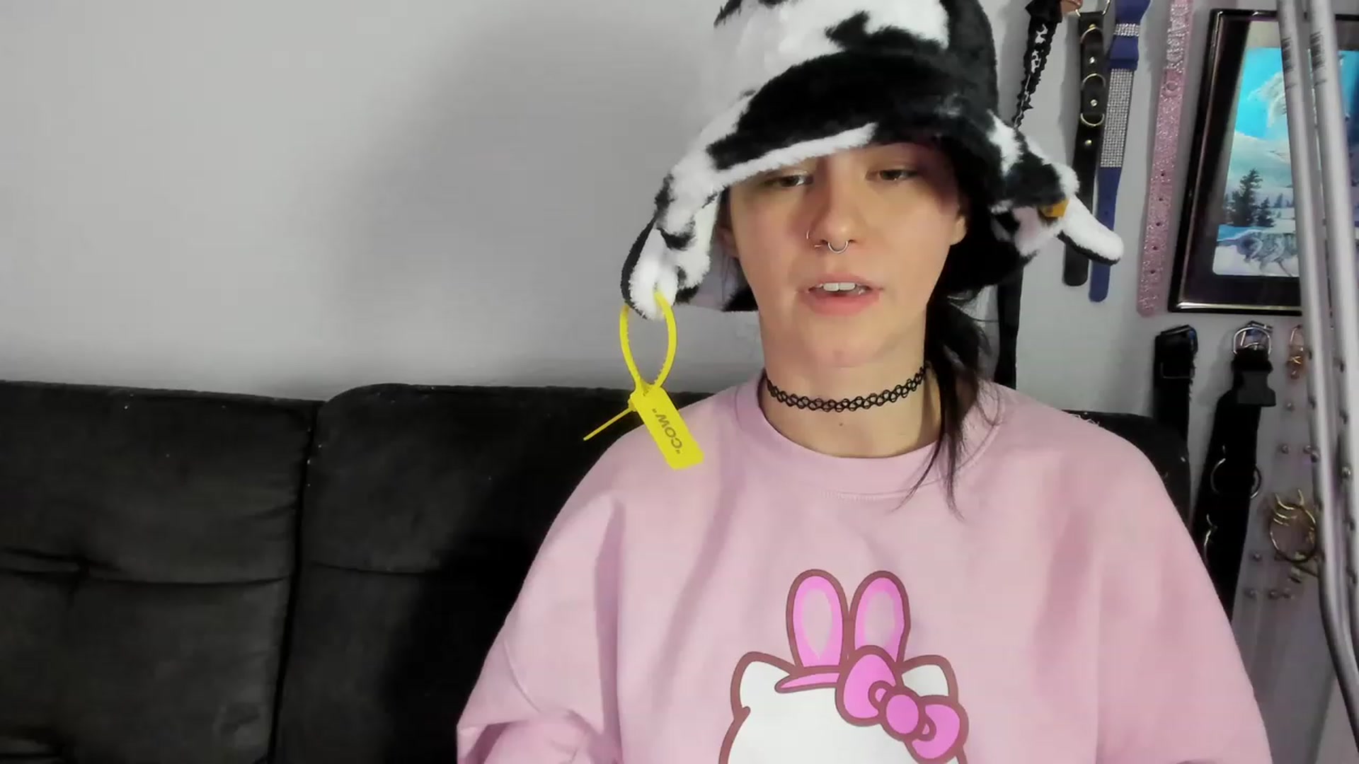 Gallery image thumbnail from Isabelle_Babe's myfreecams stream on, 12/28/2022, 03:05 image 18 of 20