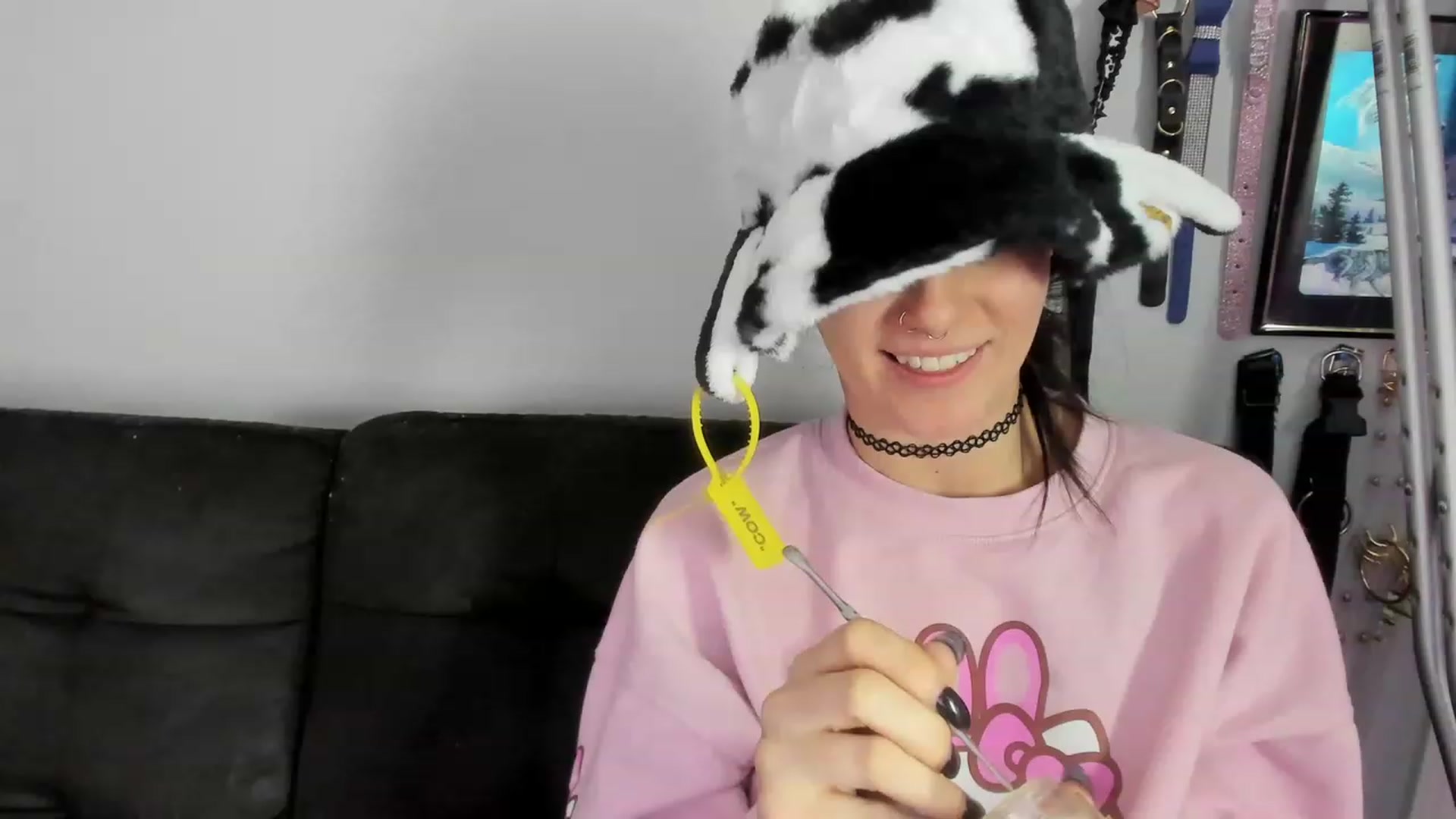 Gallery image thumbnail from Isabelle_Babe's myfreecams stream on, 12/28/2022, 03:05 image 16 of 20