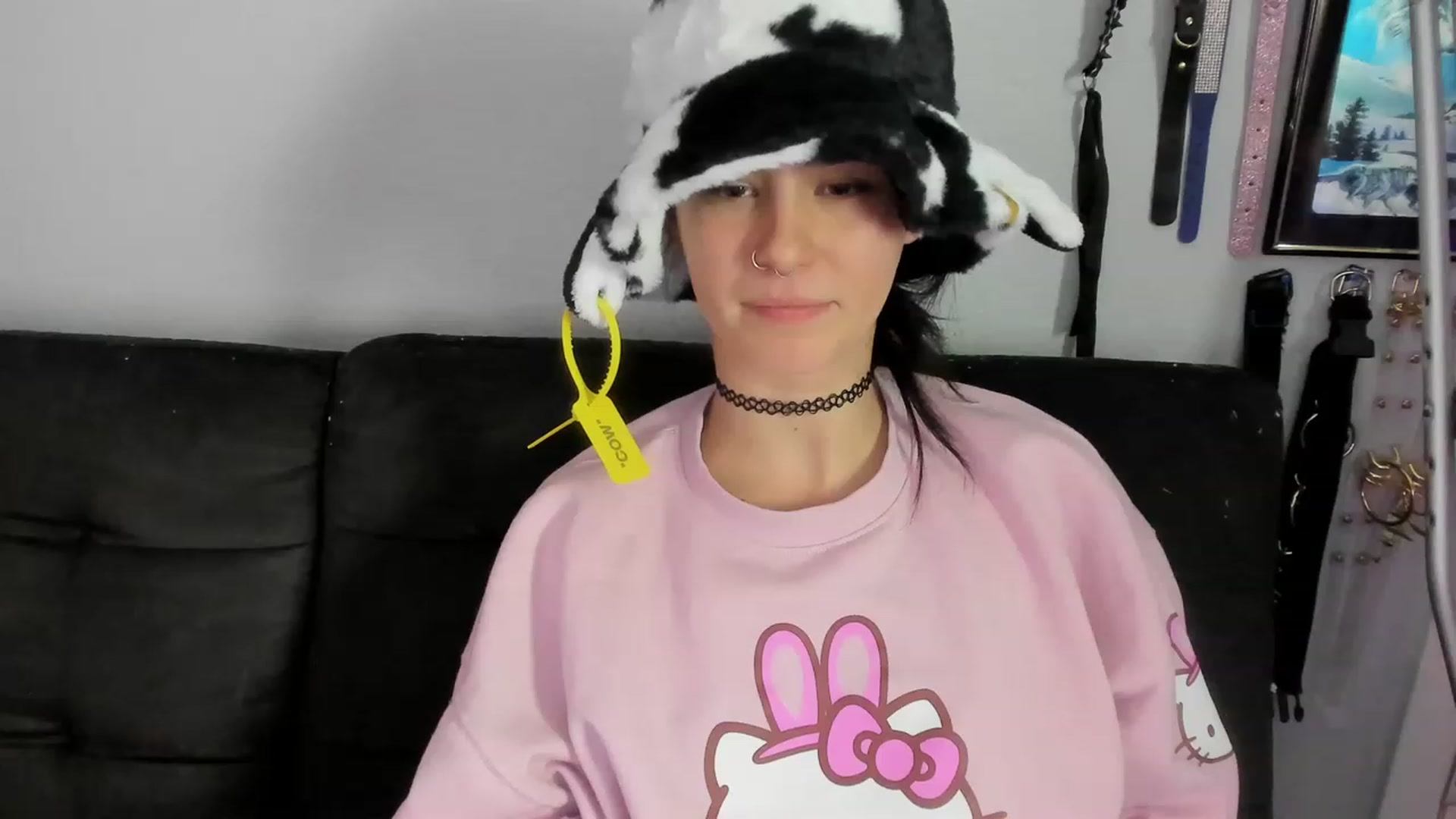 Gallery image thumbnail from Isabelle_Babe's myfreecams stream on, 12/28/2022, 03:05 image 3 of 20