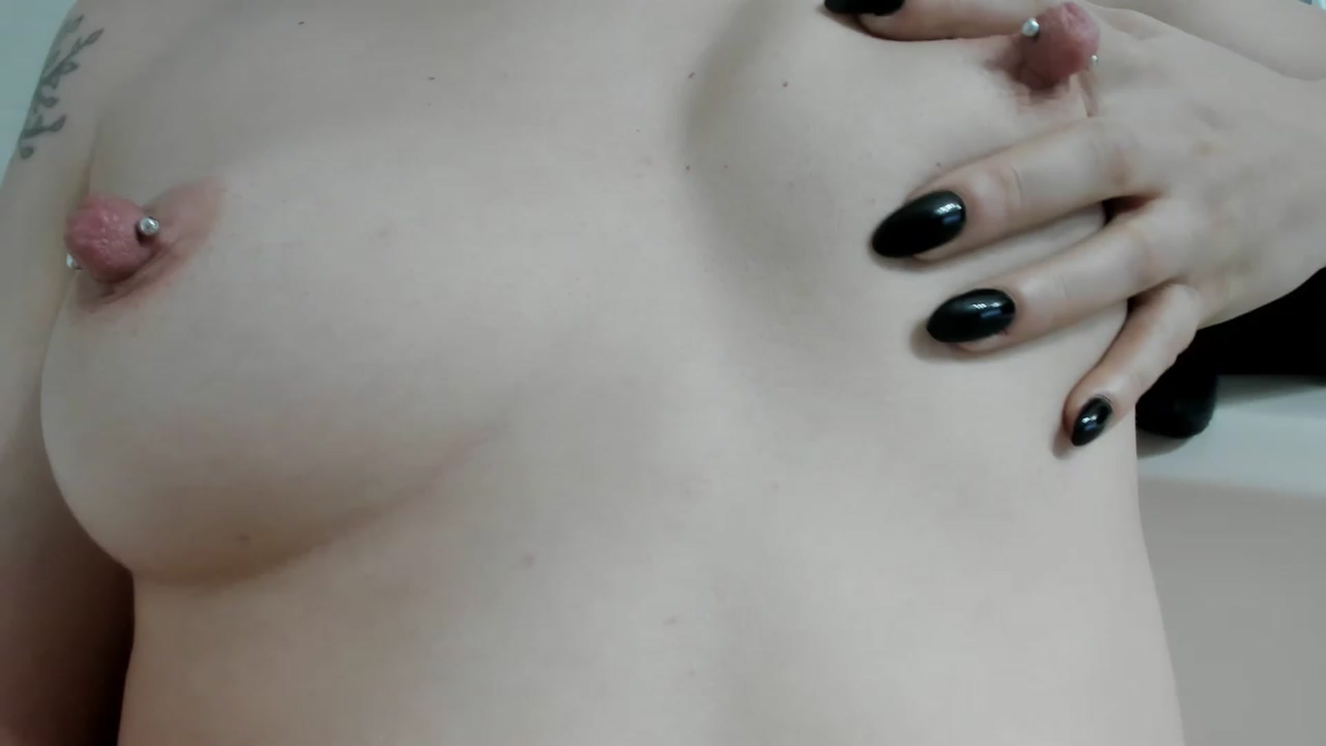 Gallery image thumbnail from Isabelle_Babe's myfreecams stream on, 01/02/2023, 05:07 image 10 of 20