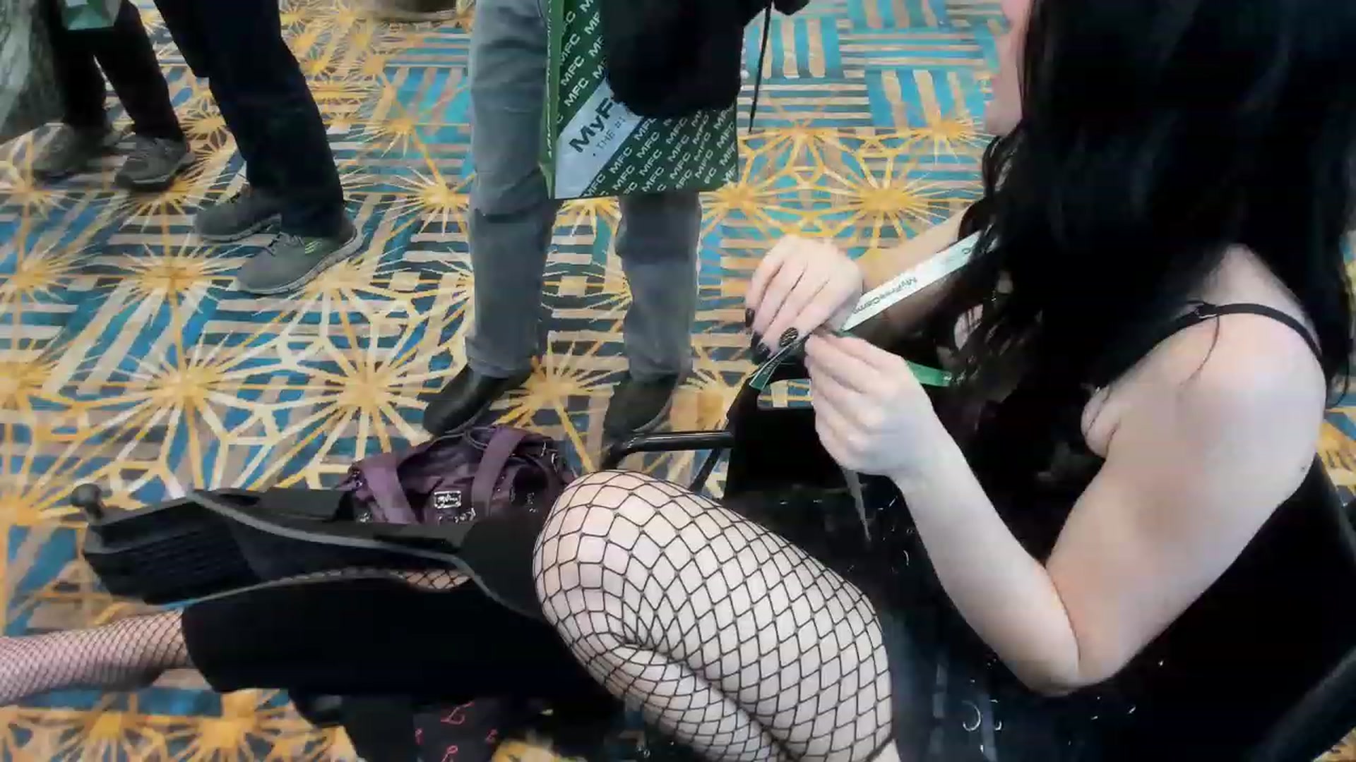 Gallery image thumbnail from Isabelle_Babe's myfreecams stream on, 01/05/2023, 24:06 image 19 of 20