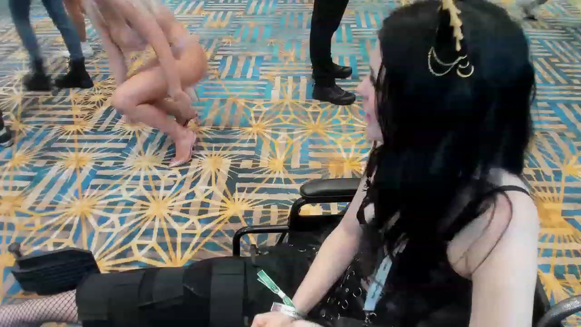 Gallery image thumbnail from Isabelle_Babe's myfreecams stream on, 01/05/2023, 24:06 image 14 of 20