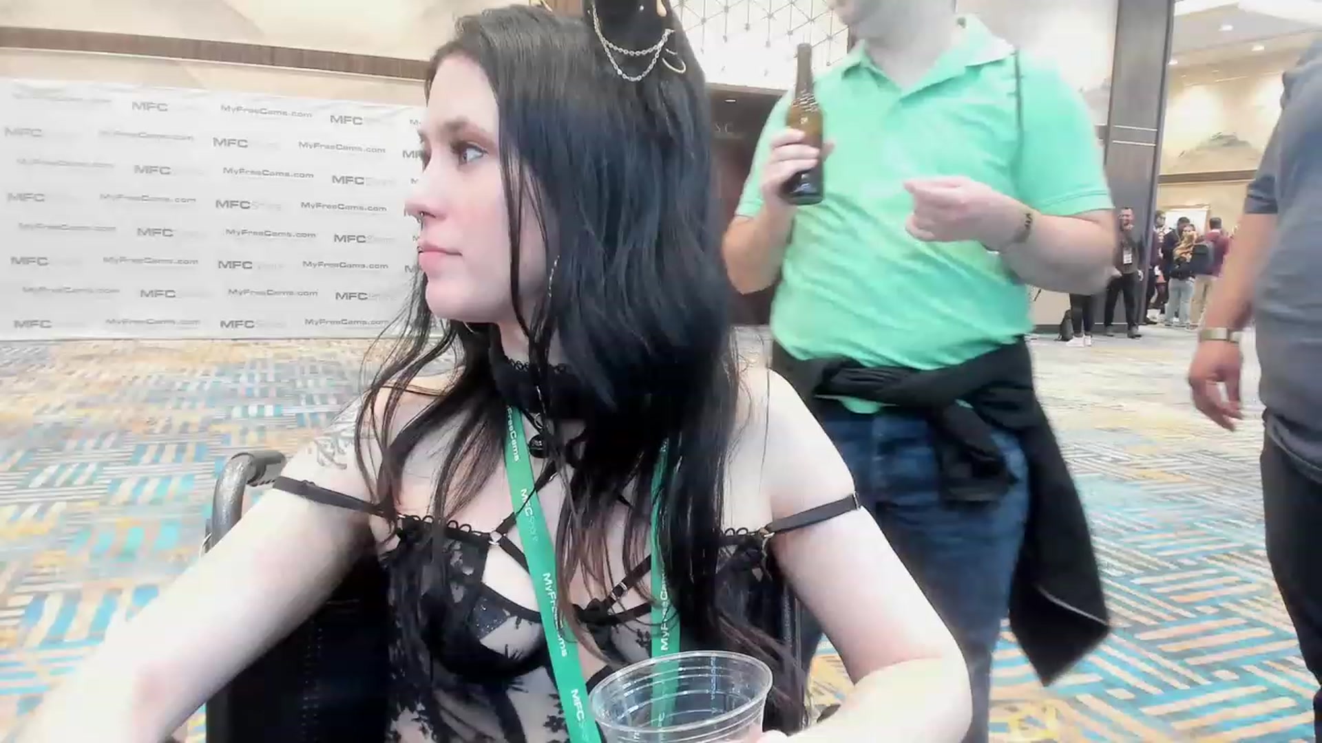 Gallery image thumbnail from Isabelle_Babe's myfreecams stream on, 01/05/2023, 02:28 image 14 of 20