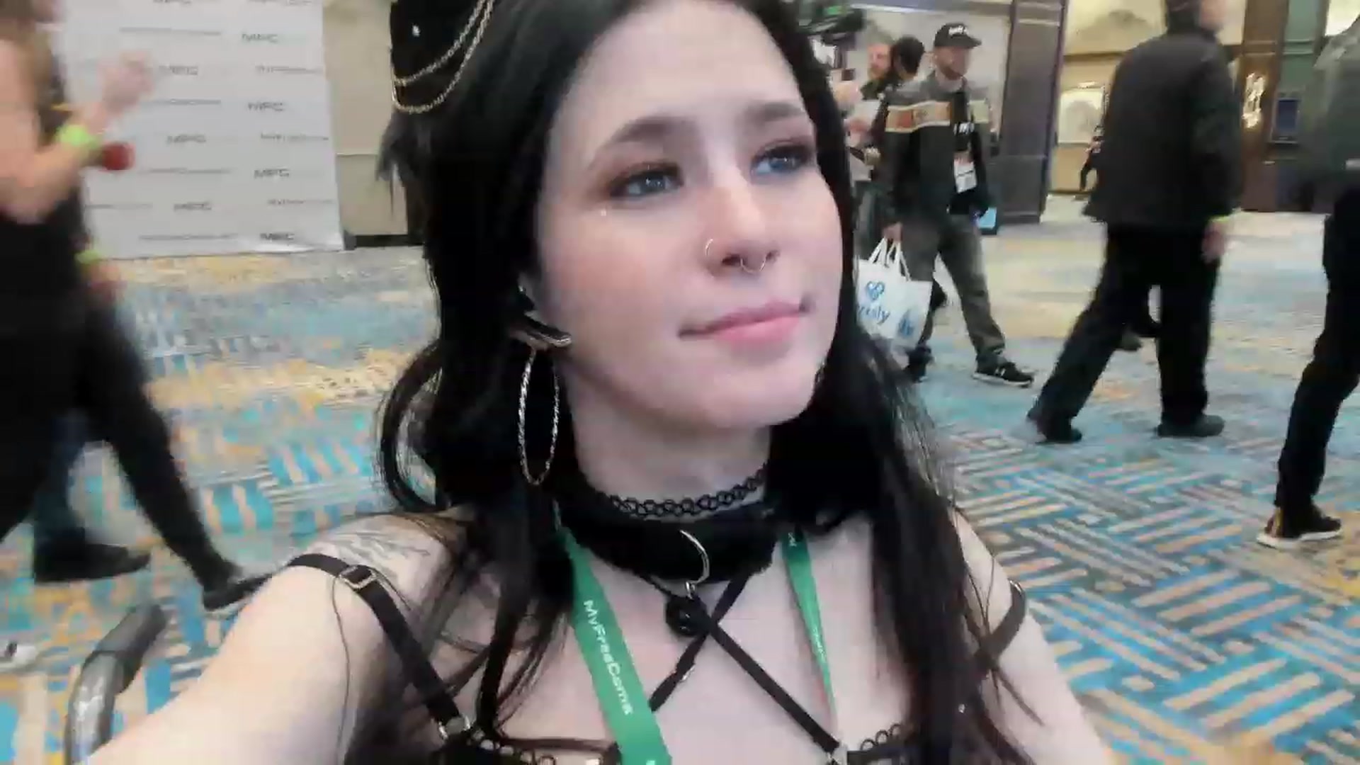 Gallery image thumbnail from Isabelle_Babe's myfreecams stream on, 01/05/2023, 02:28 image 4 of 20
