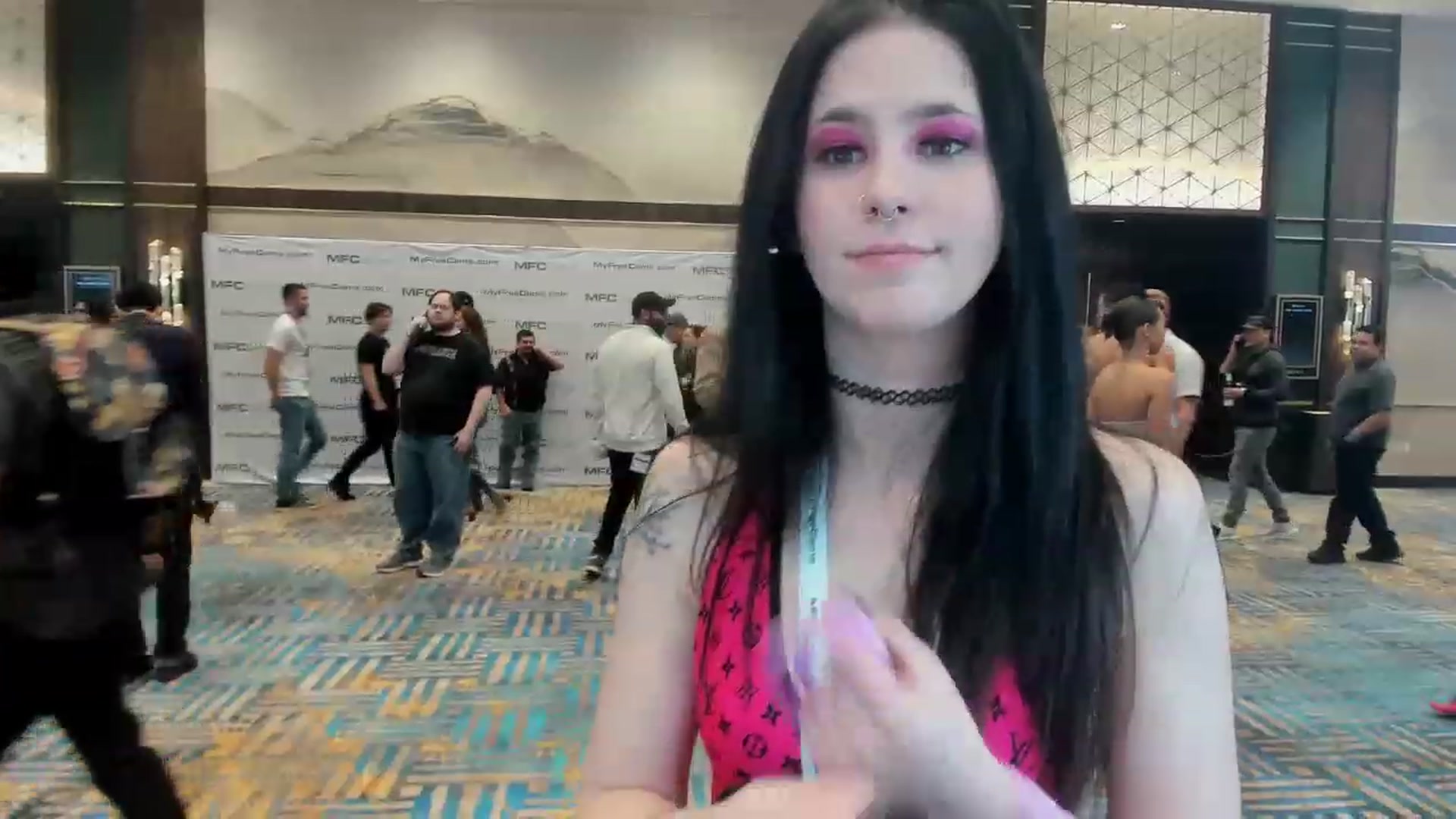 Gallery image thumbnail from Isabelle_Babe's myfreecams stream on, 01/07/2023, 01:58 image 11 of 20