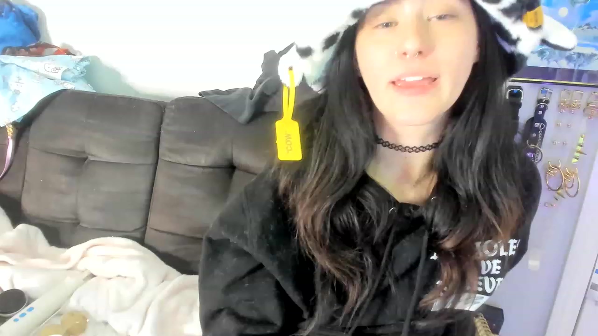Gallery image thumbnail from Isabelle_Babe's myfreecams stream on, 01/17/2023, 06:29 image 18 of 20