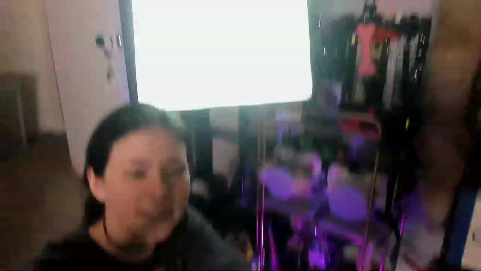 Gallery image thumbnail from Isabelle_Babe's myfreecams stream on, 01/18/2023, 03:09 image 9 of 20