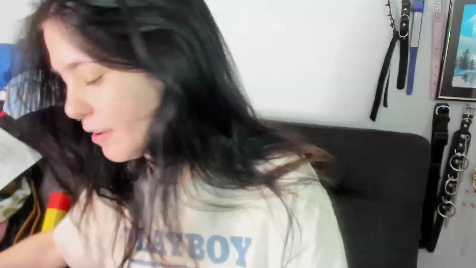 Gallery image thumbnail from Isabelle_Babe's myfreecams stream on, 02/01/2023, 07:41 image 6 of 20