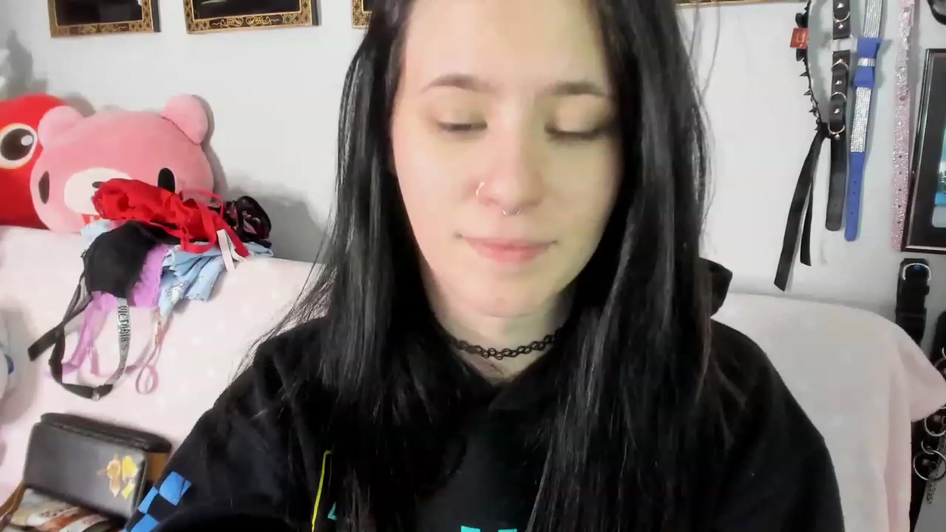 Gallery image thumbnail from Isabelle_Babe's myfreecams stream on, 02/02/2023, 04:22 image 4 of 20