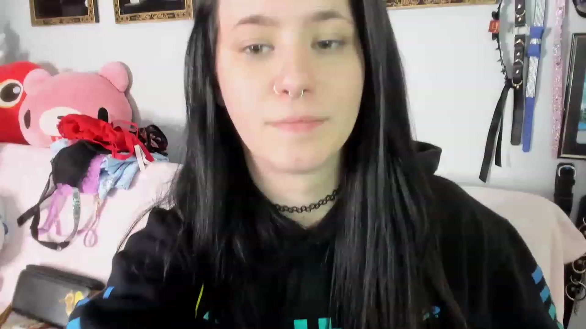 Gallery image thumbnail from Isabelle_Babe's myfreecams stream on, 02/02/2023, 04:22 image 5 of 20