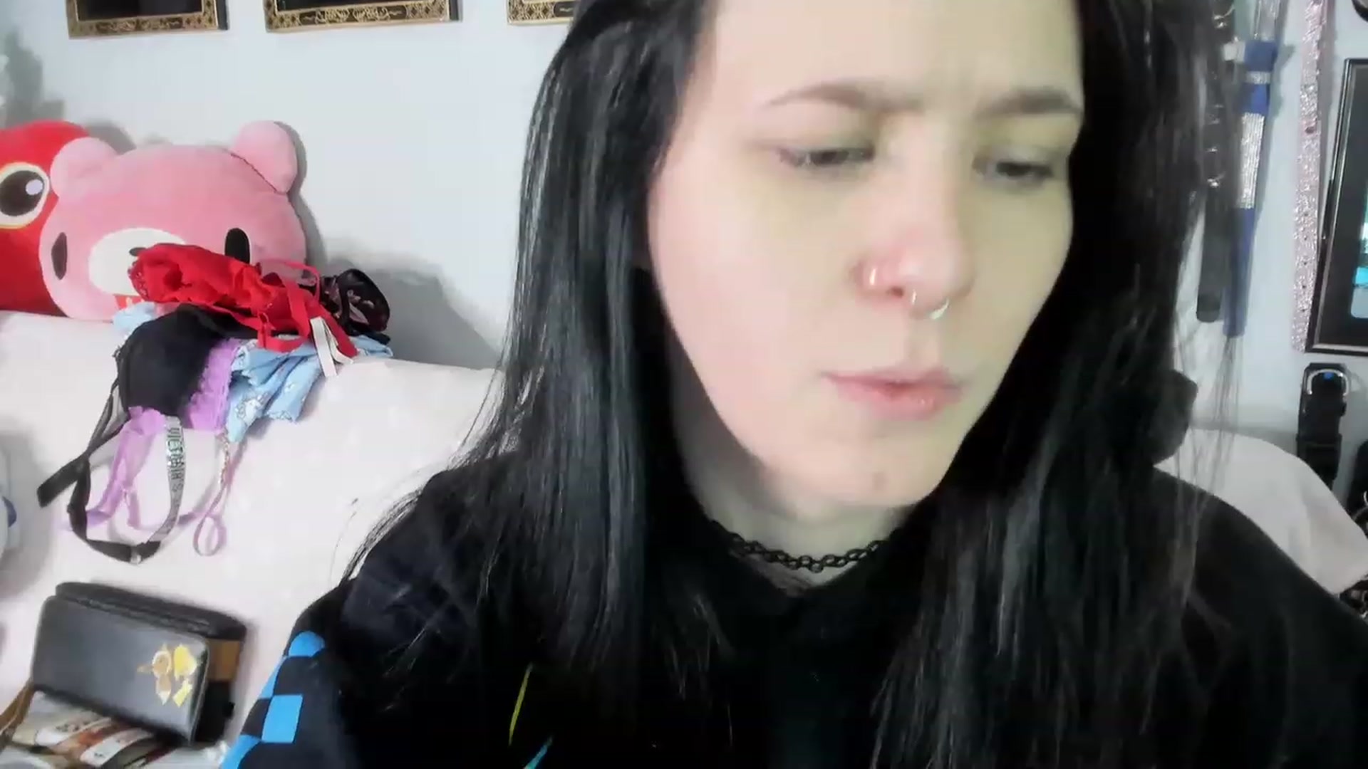Gallery image thumbnail from Isabelle_Babe's myfreecams stream on, 02/02/2023, 04:22 image 3 of 20
