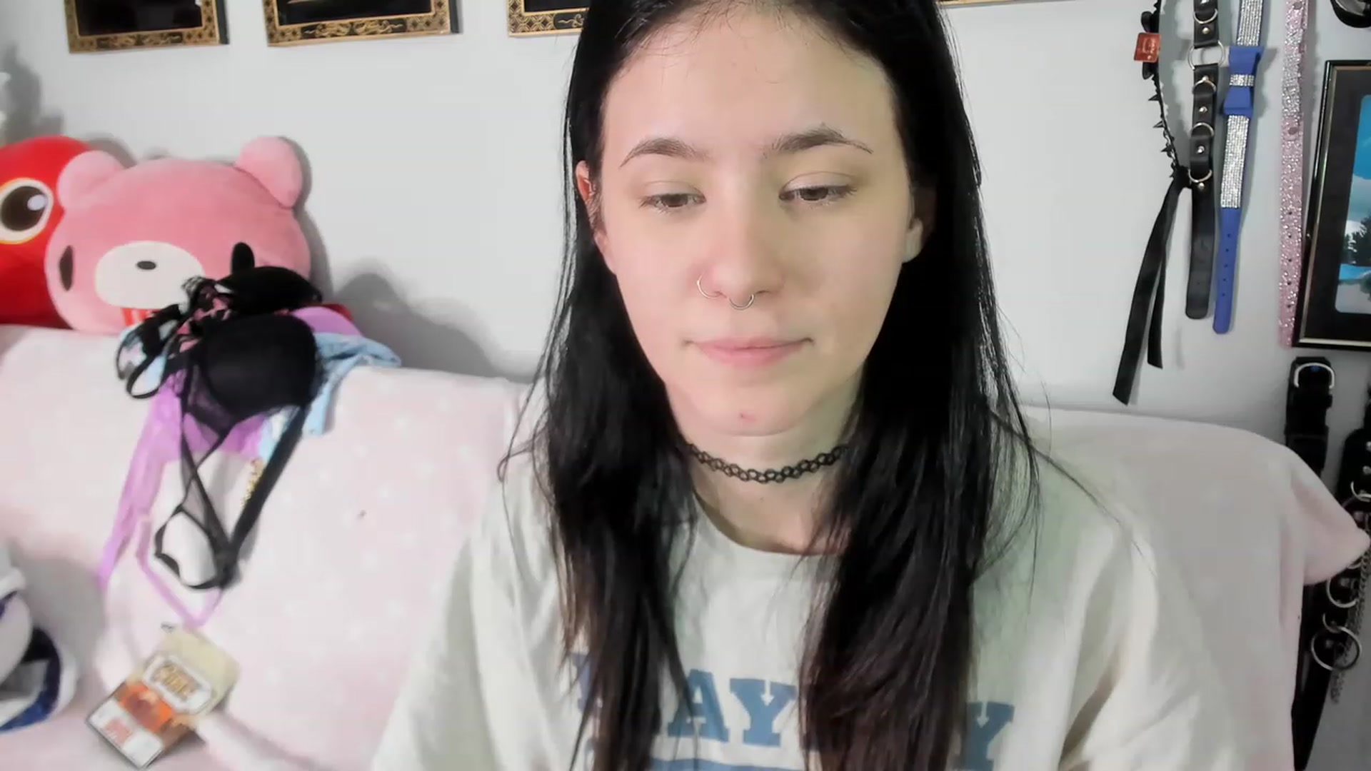 Gallery image thumbnail from Isabelle_Babe's myfreecams stream on, 02/03/2023, 13:08 image 11 of 20