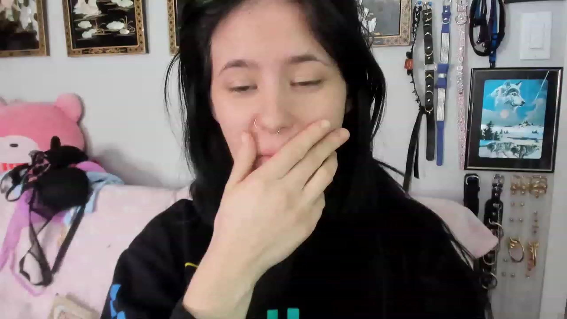 Gallery image thumbnail from Isabelle_Babe's myfreecams stream on, 02/04/2023, 24:15 image 16 of 20