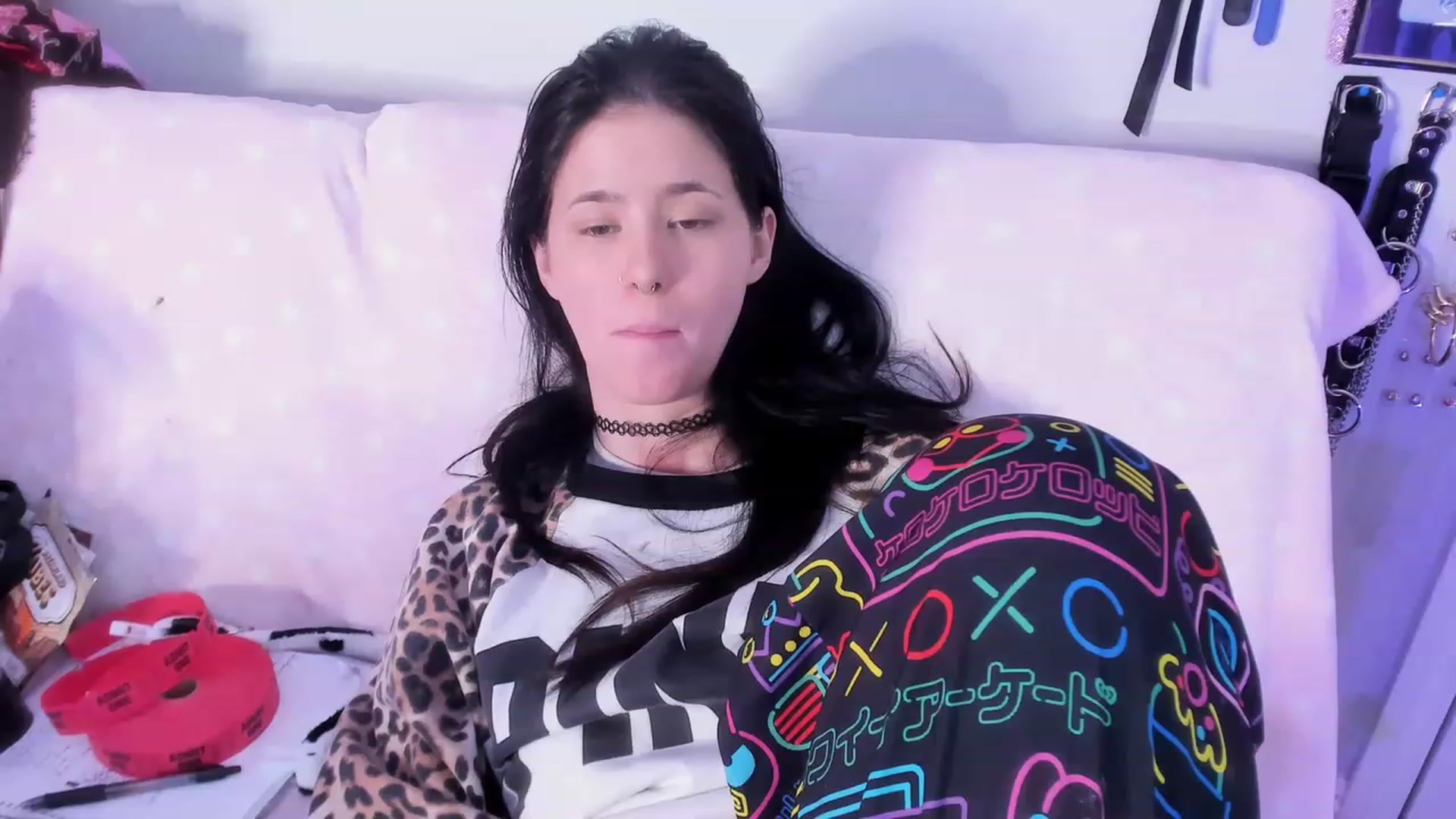 Gallery image thumbnail from Isabelle_Babe's myfreecams stream on, 02/06/2023, 06:37 image 11 of 20