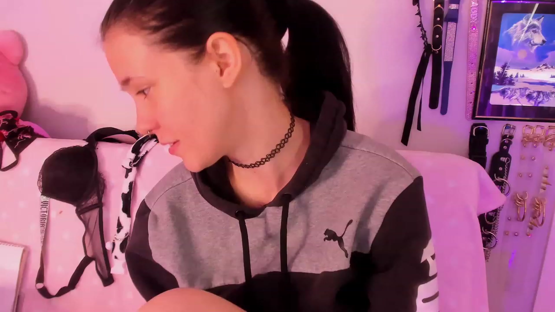 Gallery image thumbnail from Isabelle_Babe's myfreecams stream on, 02/07/2023, 19:09 image 18 of 20
