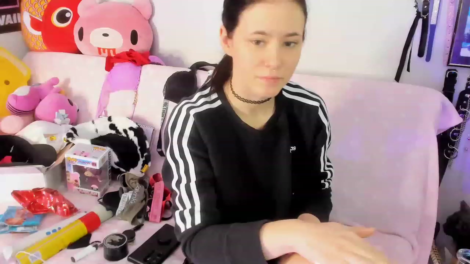 Gallery image thumbnail from Isabelle_Babe's myfreecams stream on, 02/09/2023, 19:42 image 6 of 20