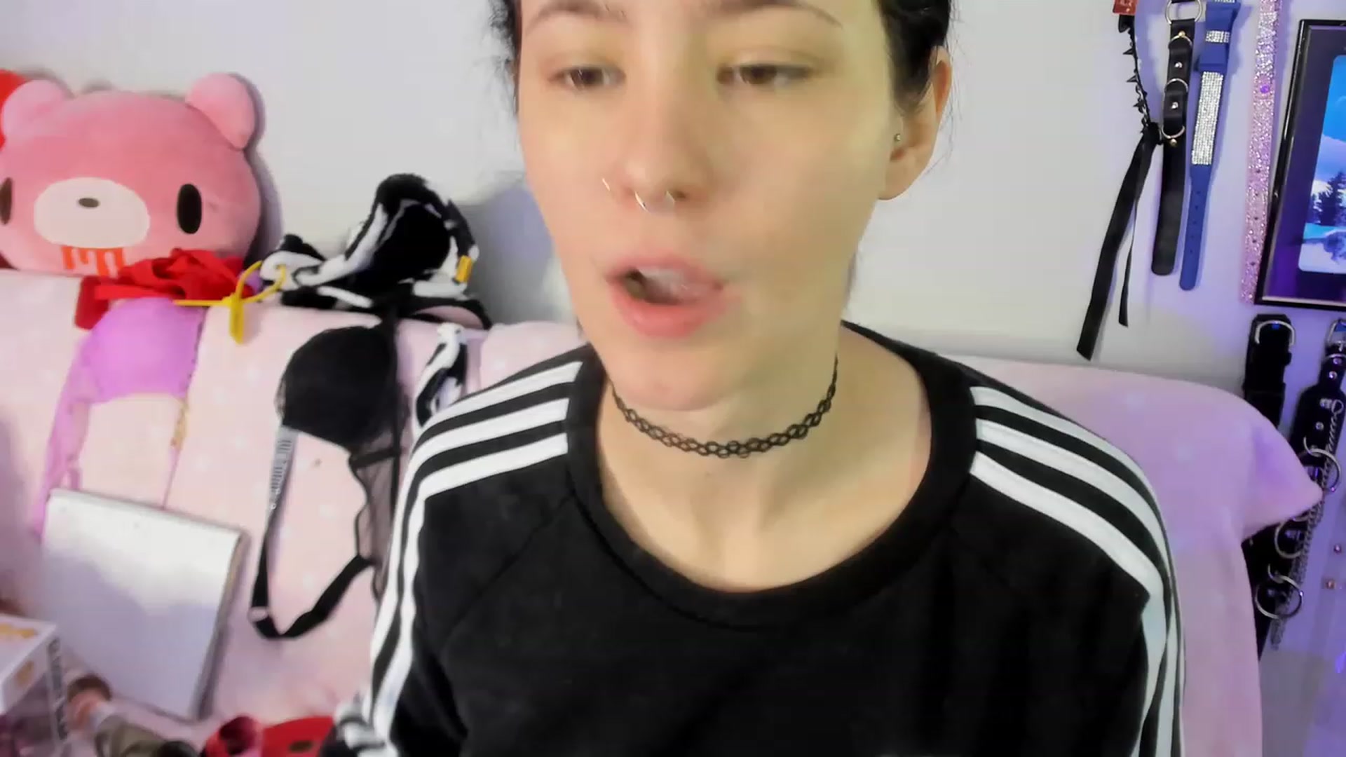 Gallery image thumbnail from Isabelle_Babe's myfreecams stream on, 02/09/2023, 19:42 image 17 of 20
