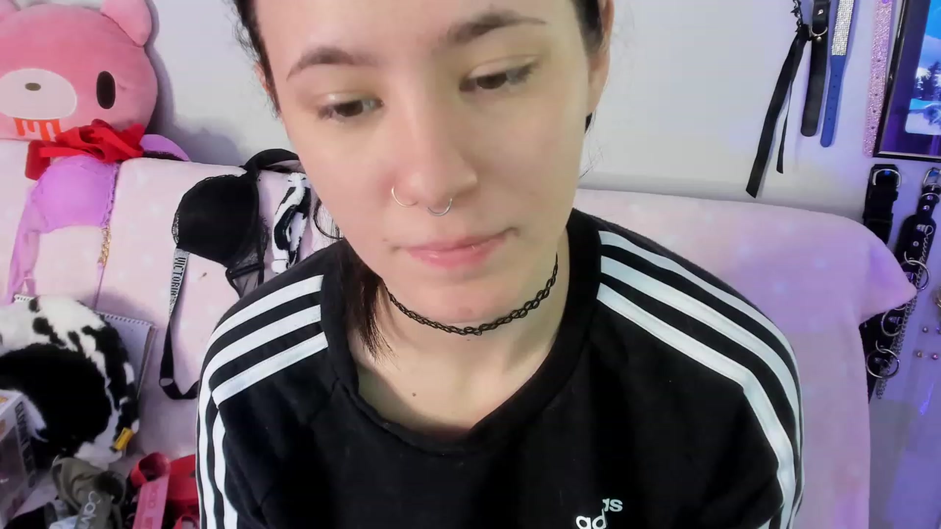 Gallery image thumbnail from Isabelle_Babe's myfreecams stream on, 02/09/2023, 19:42 image 9 of 20